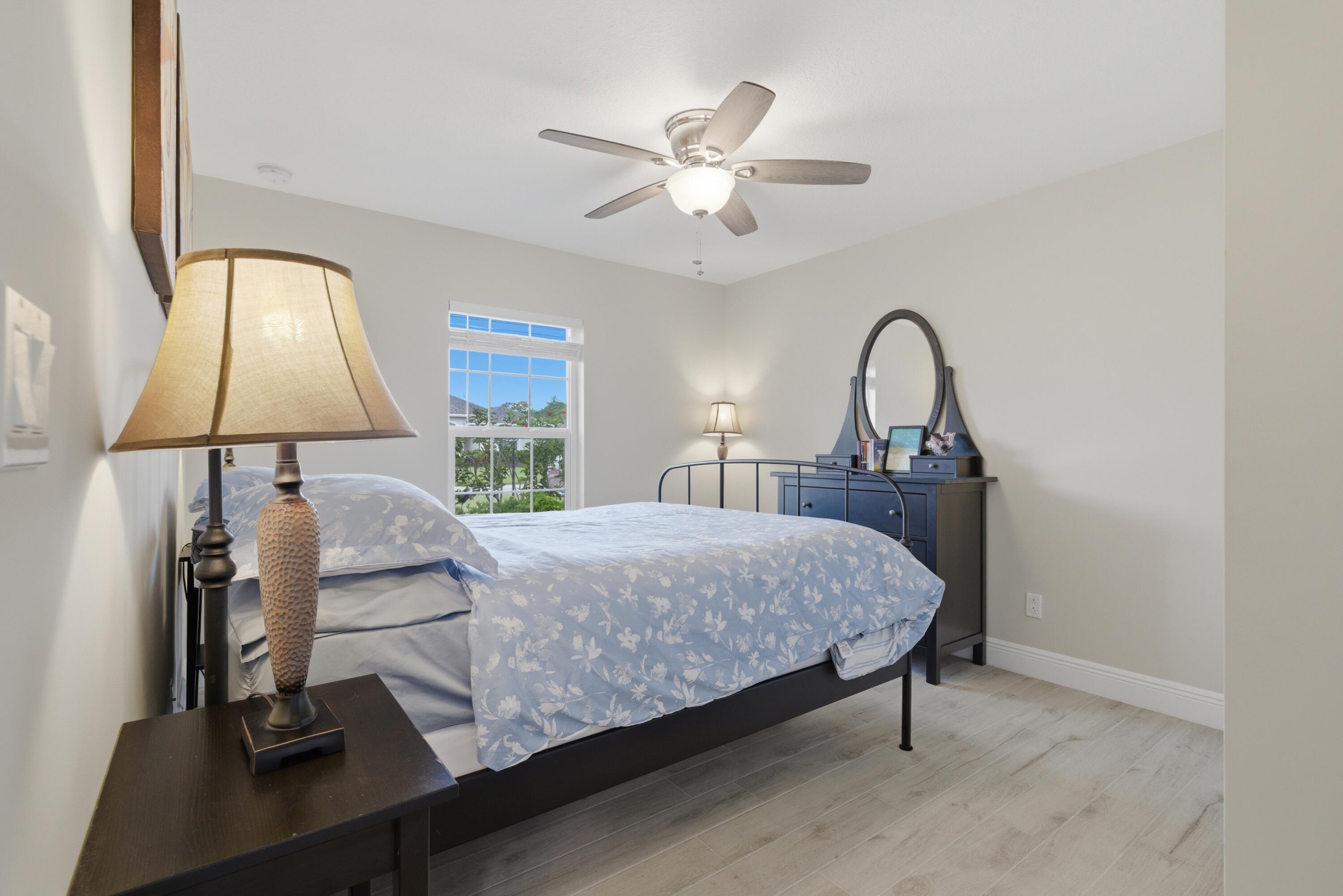 SAWGRASS LAKES PHASE 3A - Residential Lease