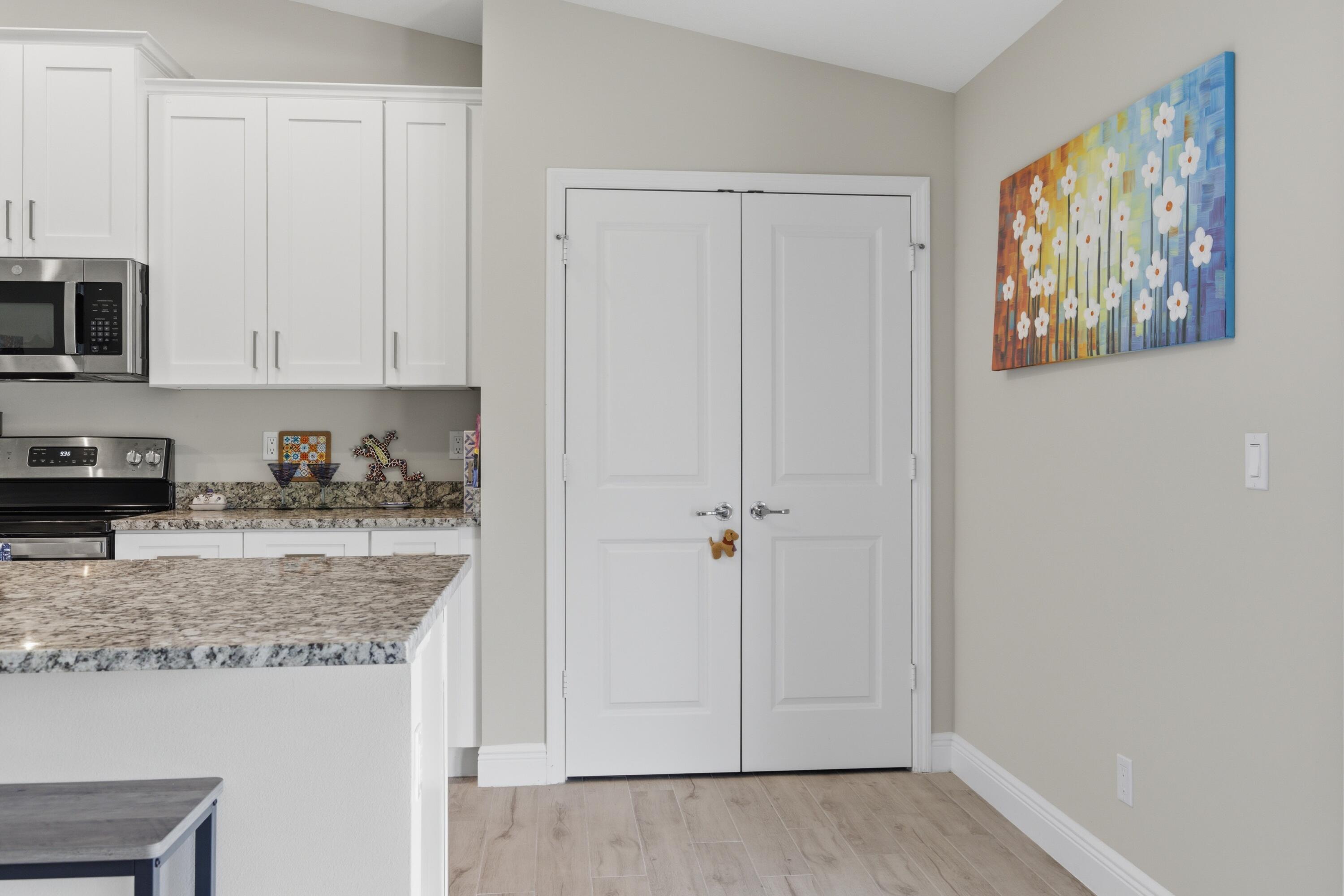 SAWGRASS LAKES PHASE 3A - Residential Lease