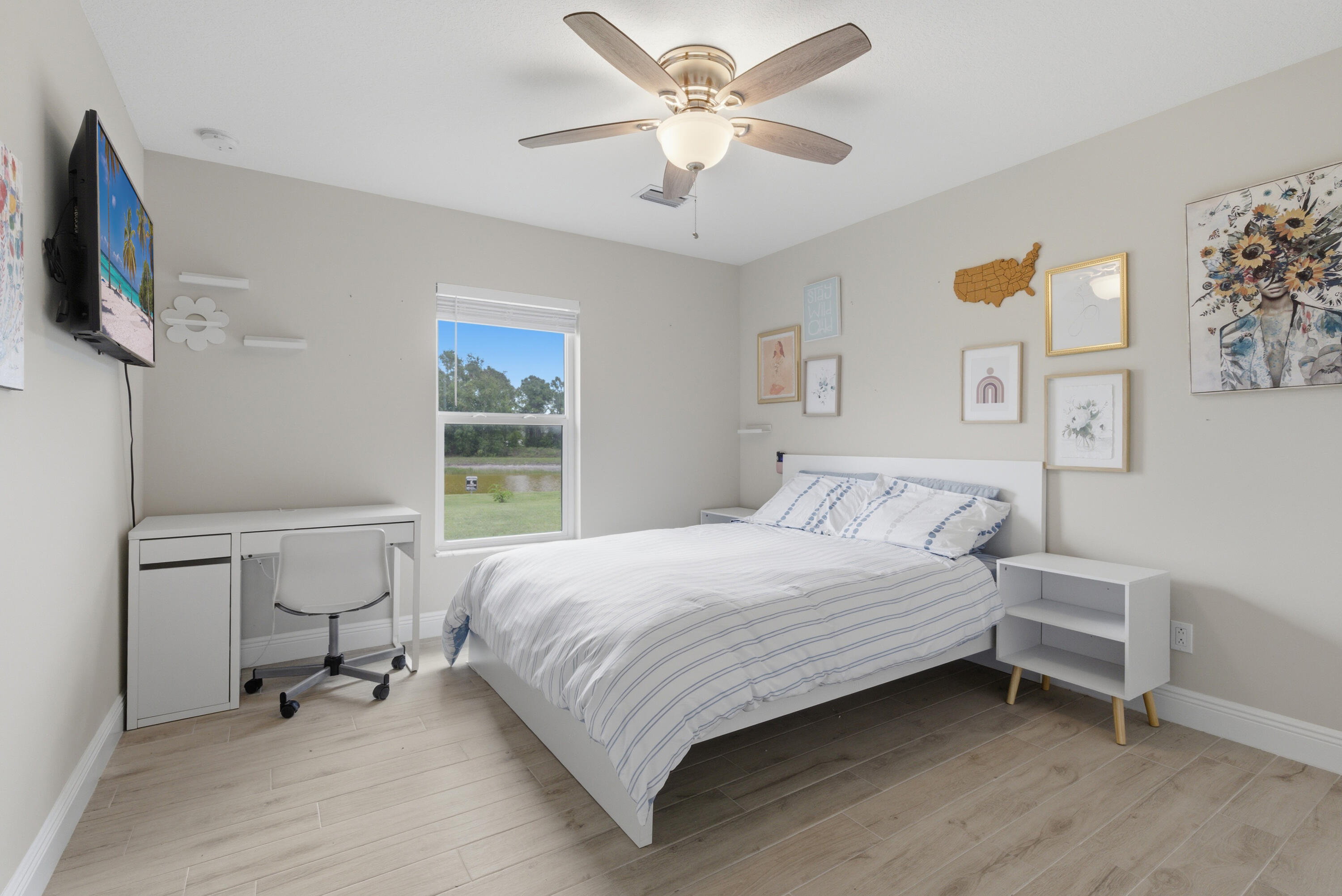 SAWGRASS LAKES PHASE 3A - Residential Lease