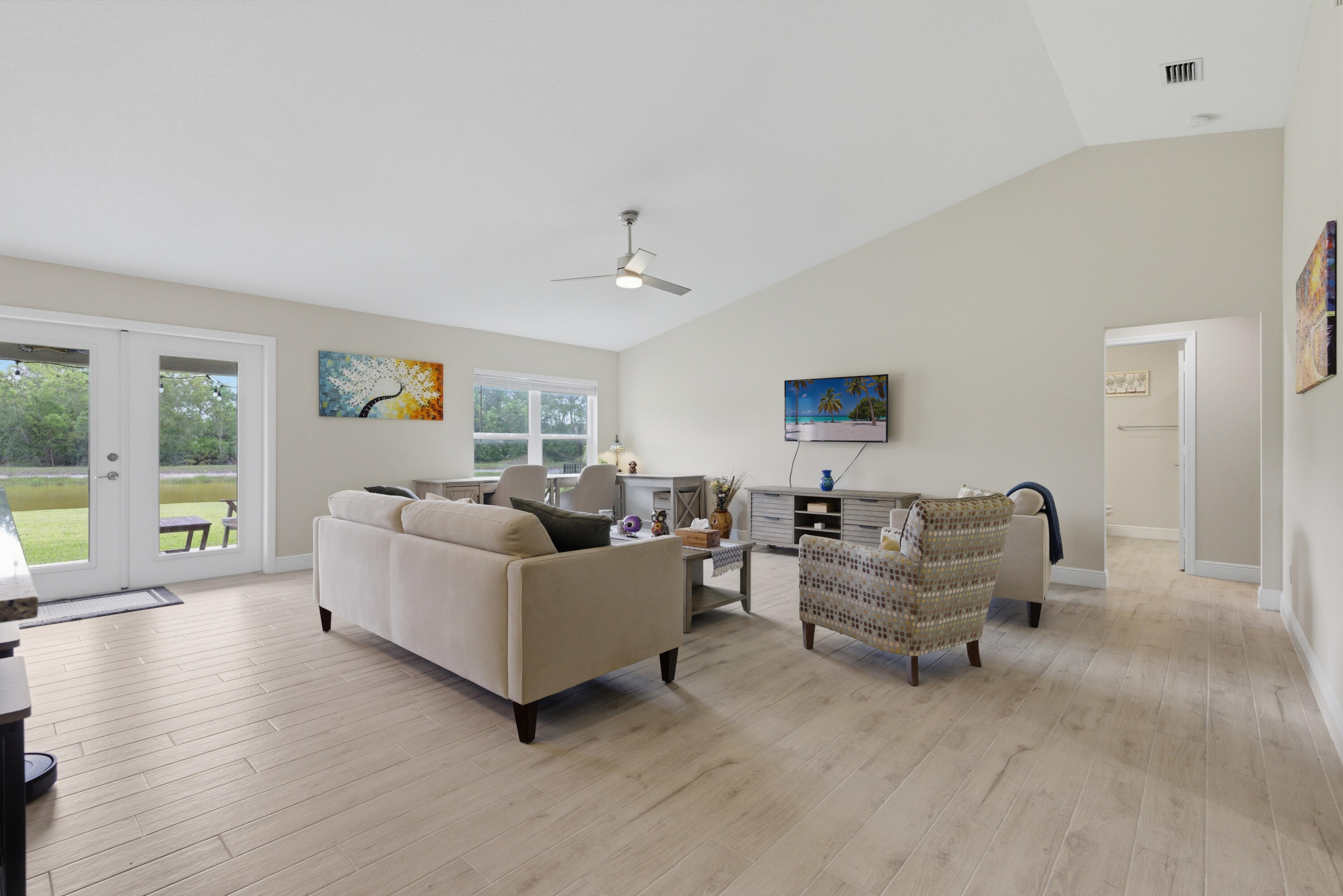 SAWGRASS LAKES PHASE 3A - Residential Lease