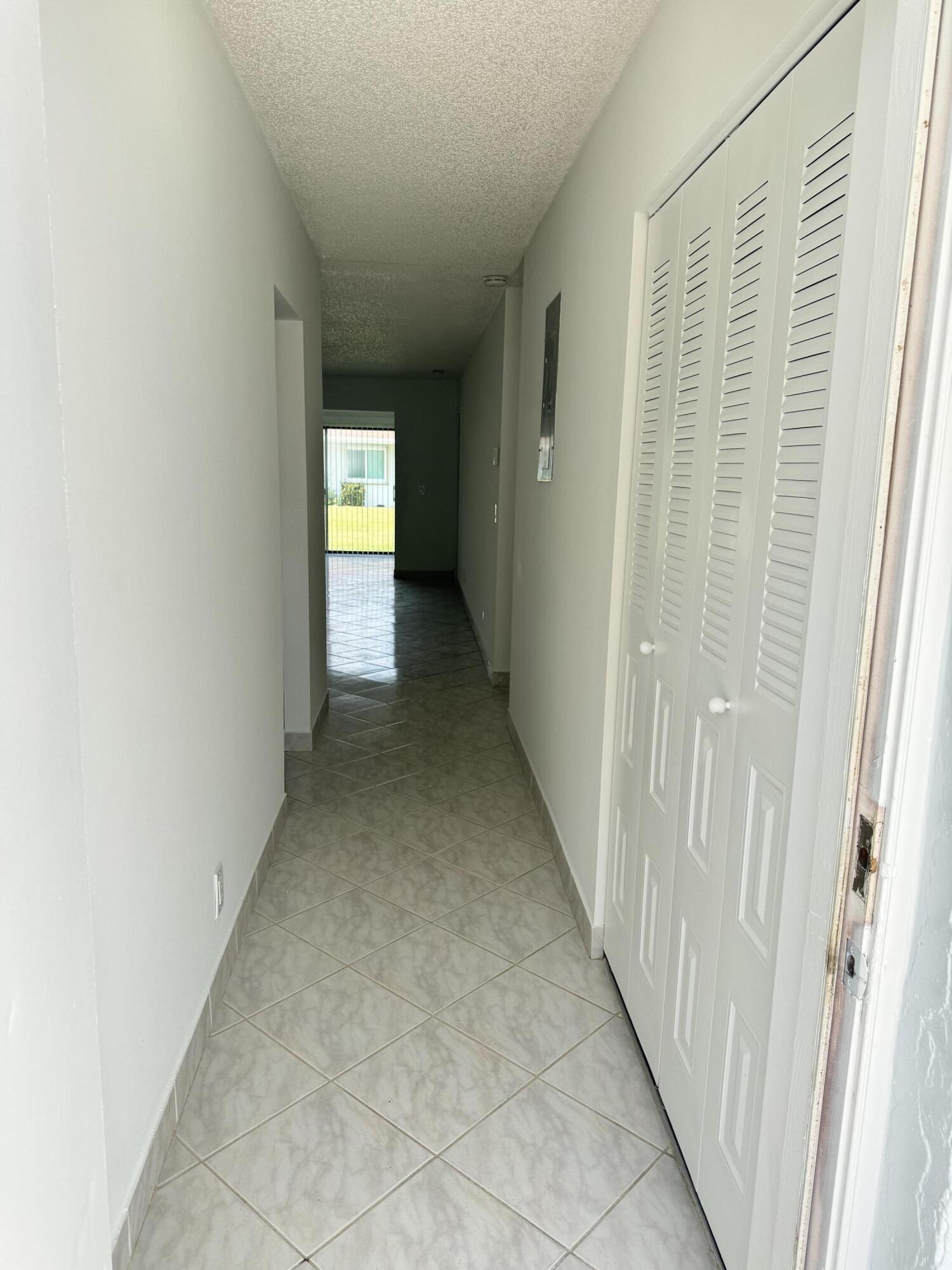 CAMELOT VILLAGE SEC 4 - Residential