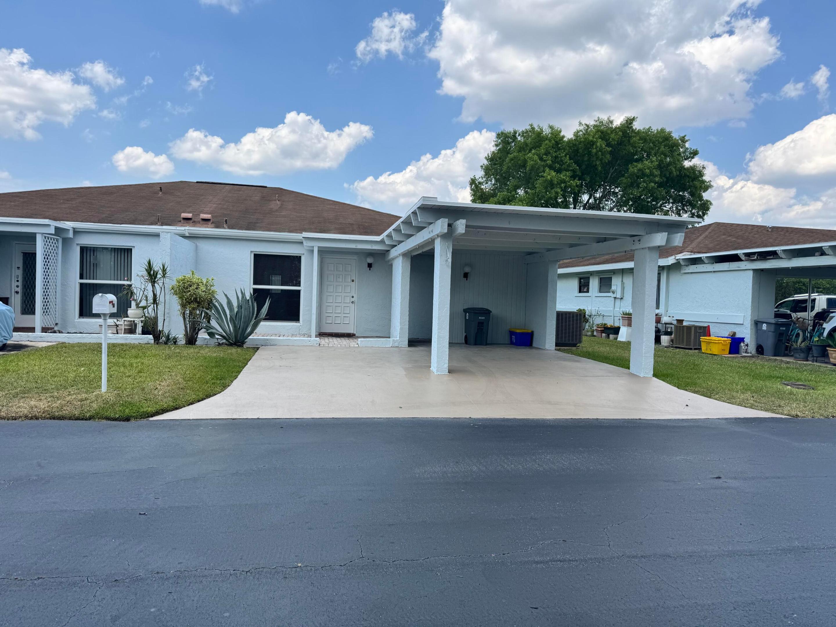 CAMELOT VILLAGE SEC 4 - Residential