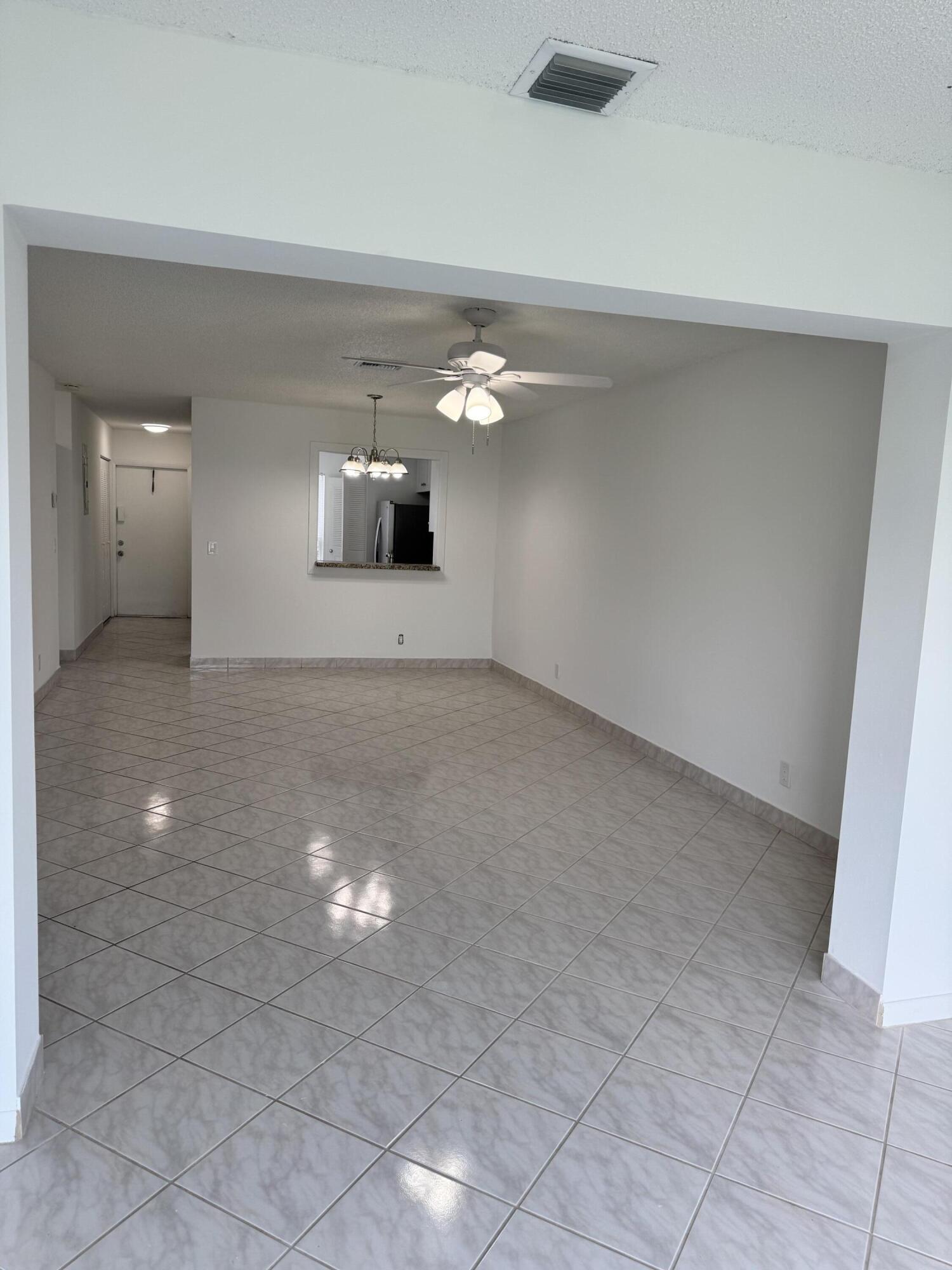 CAMELOT VILLAGE SEC 4 - Residential