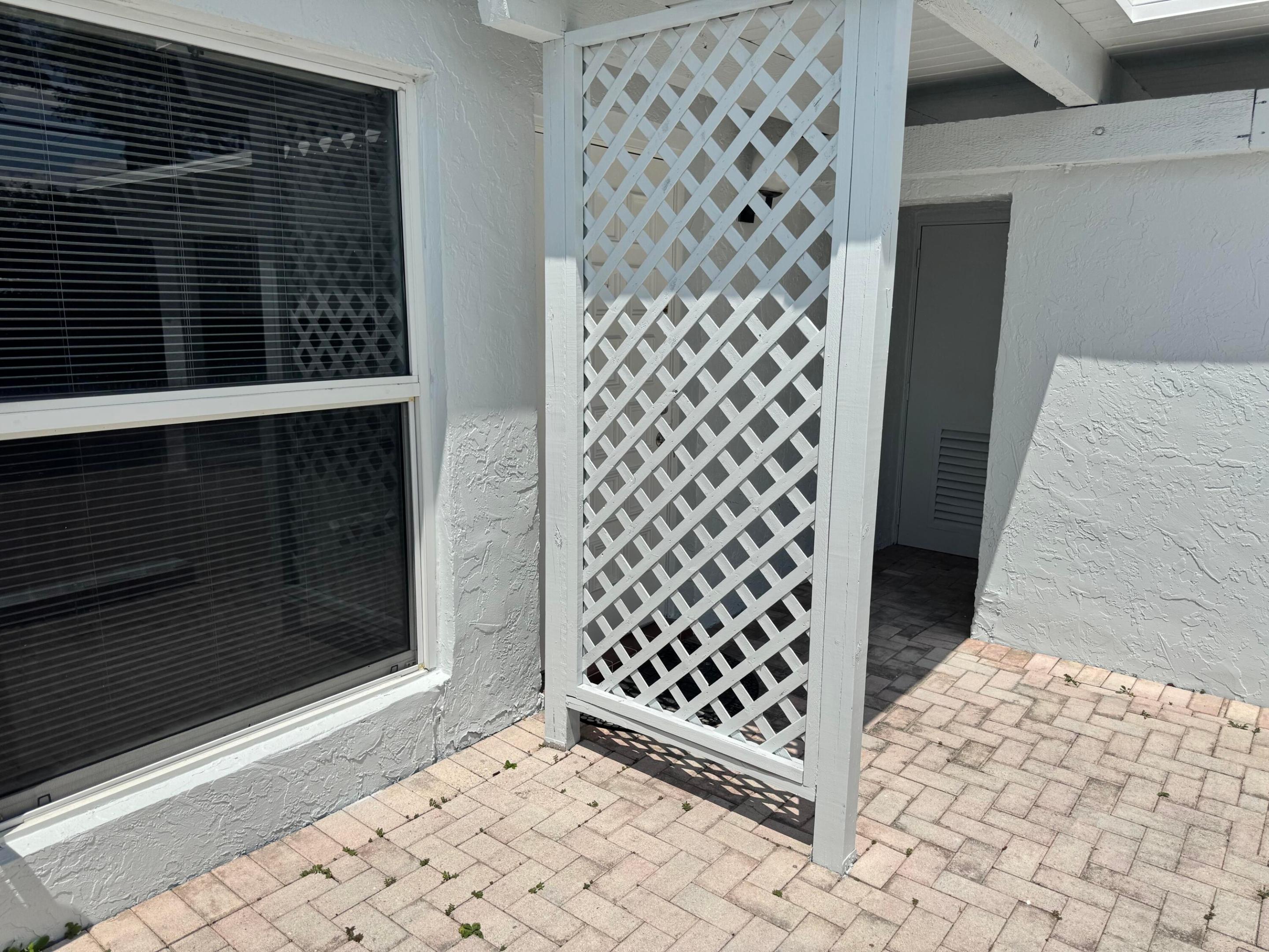 CAMELOT VILLAGE SEC 4 - Residential