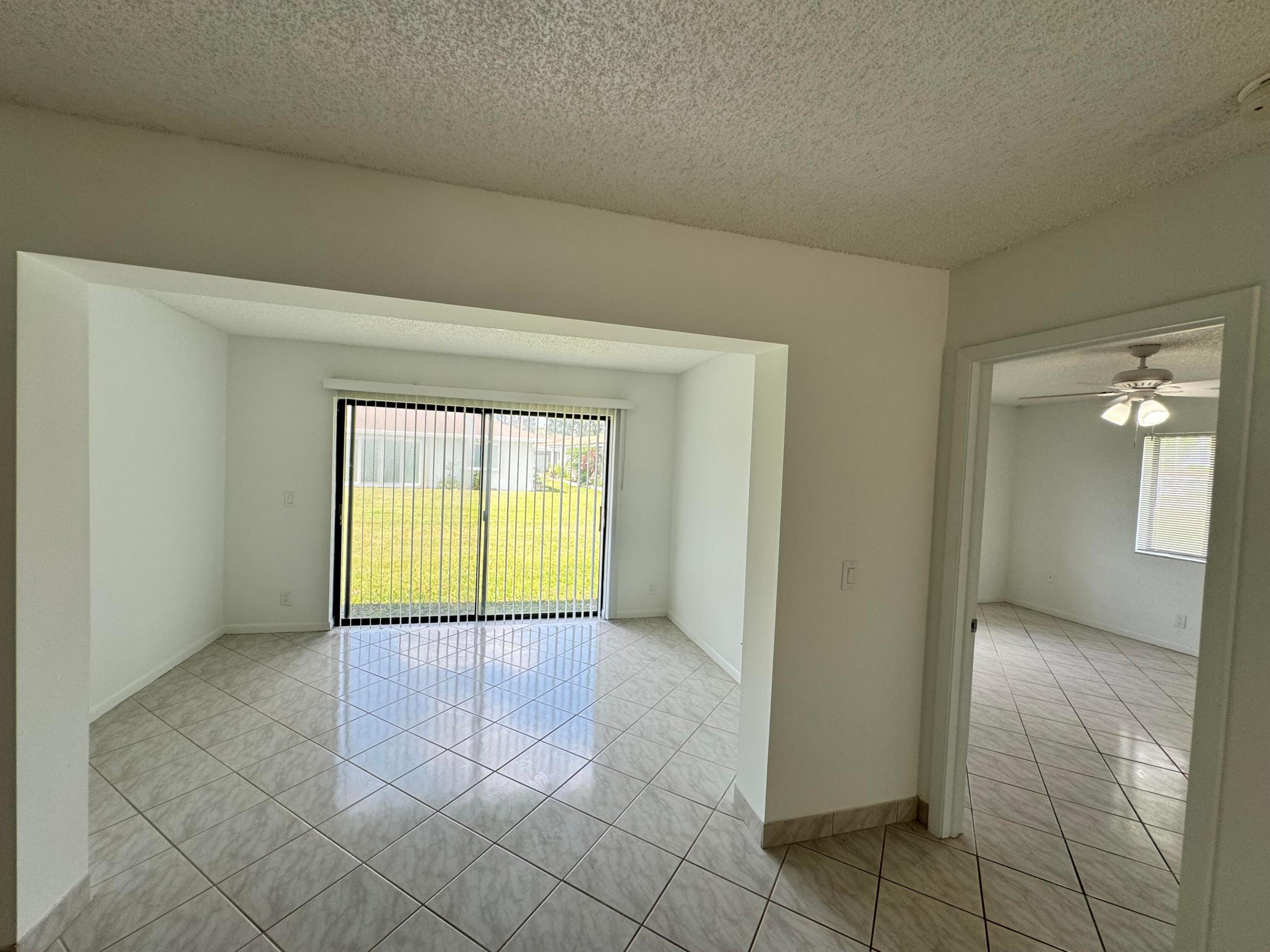 CAMELOT VILLAGE SEC 4 - Residential