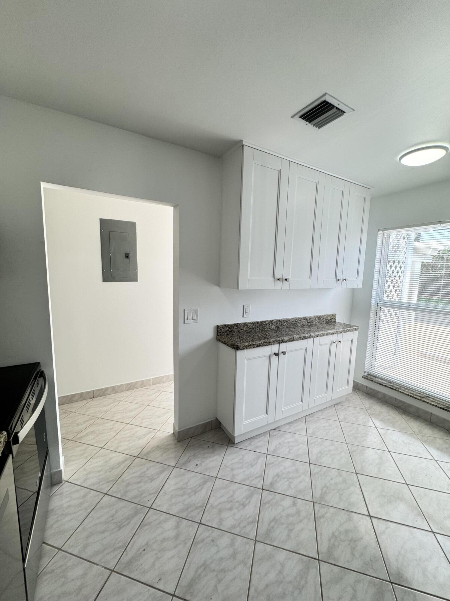 CAMELOT VILLAGE SEC 4 - Residential