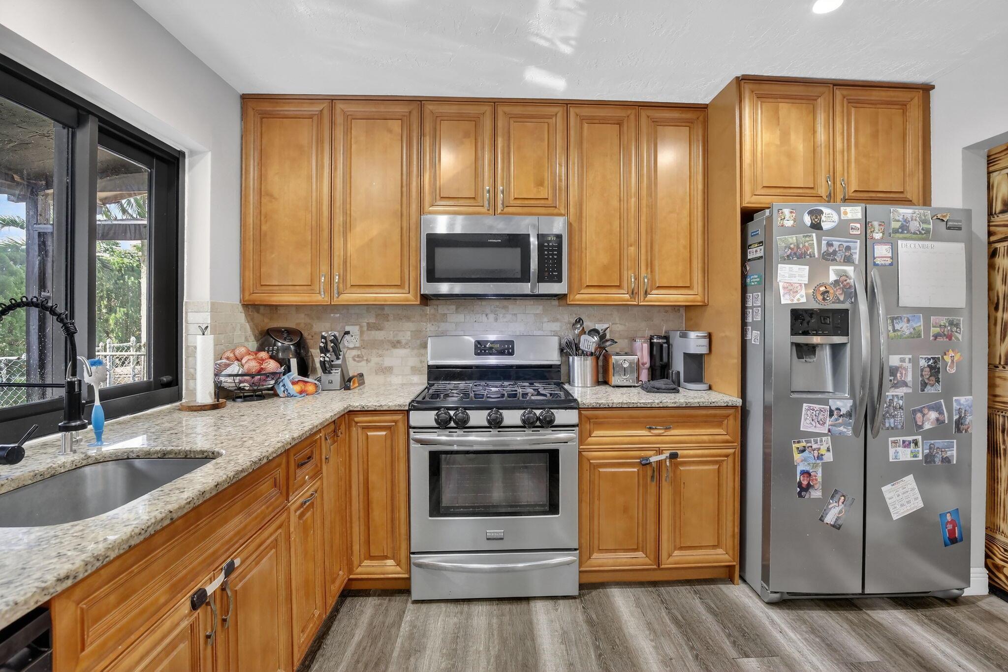 SUNRISE GOLF VILLAGE - Residential