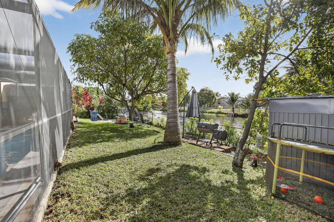 SUNRISE GOLF VILLAGE - Residential