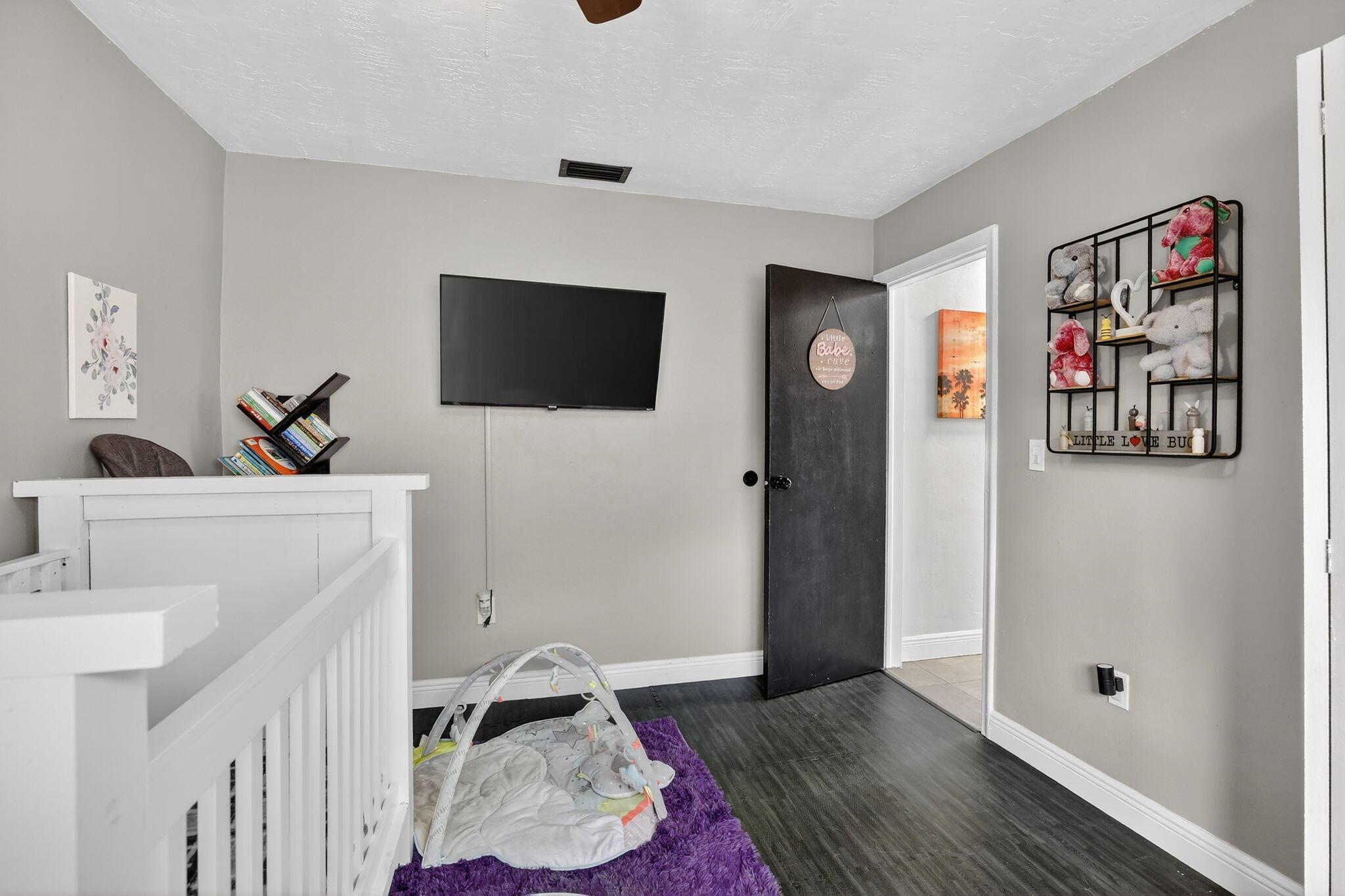 SUNRISE GOLF VILLAGE - Residential