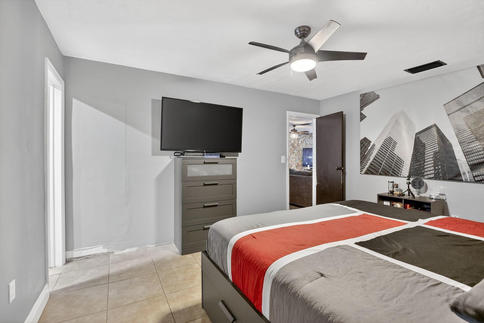 SUNRISE GOLF VILLAGE - Residential