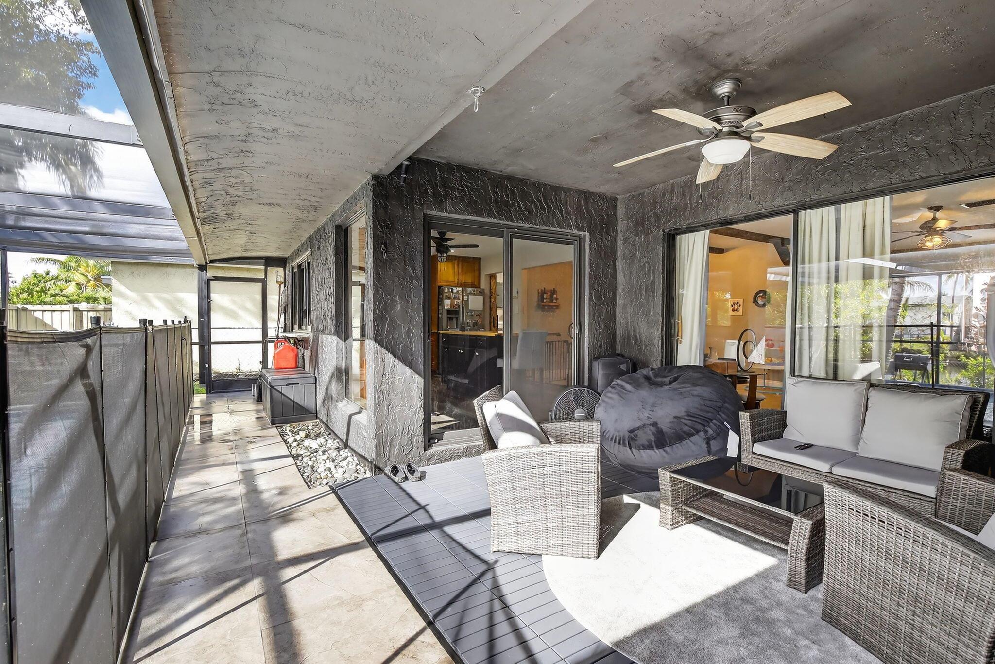 SUNRISE GOLF VILLAGE - Residential