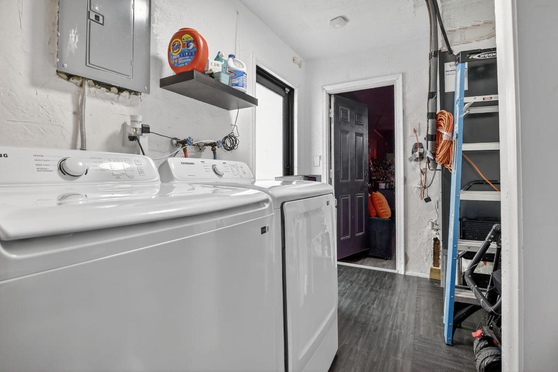 SUNRISE GOLF VILLAGE - Residential