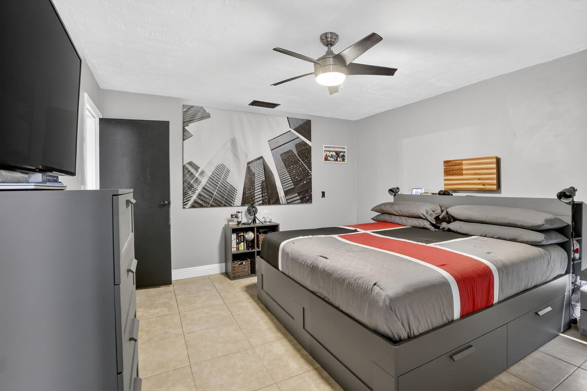 SUNRISE GOLF VILLAGE - Residential