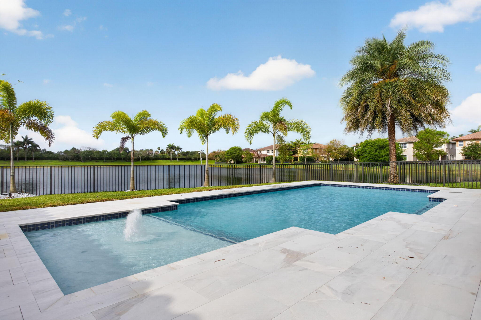 Miralago - Residential