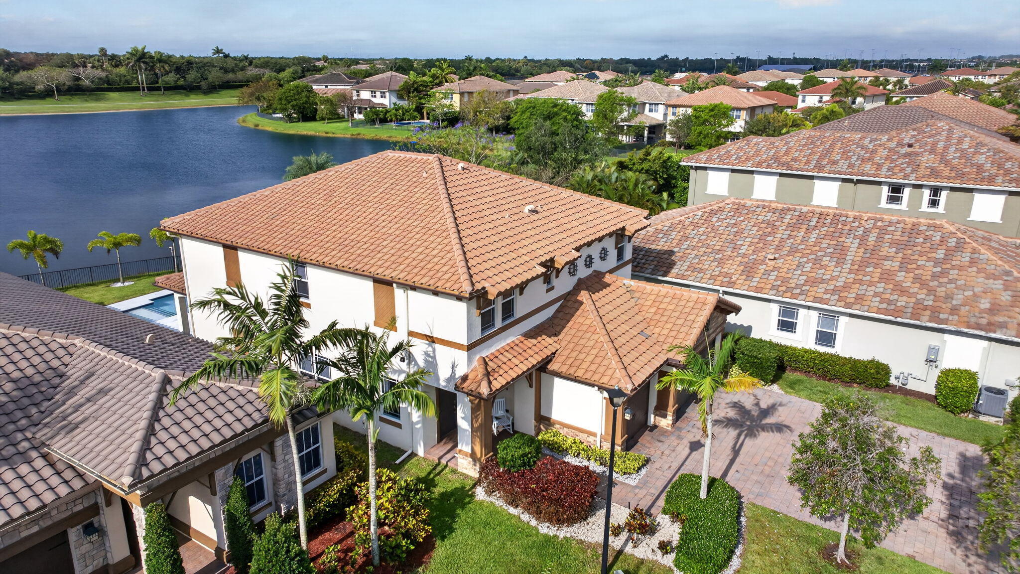 Miralago - Residential