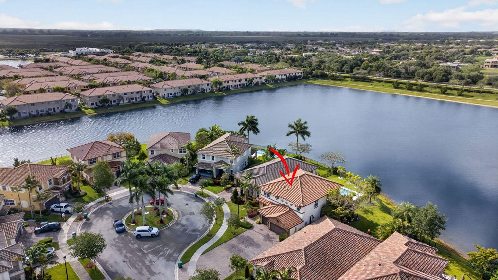 Photo of 9726 Blue Isle Bay, Parkland, FL 33076 (MLS # B26024321)