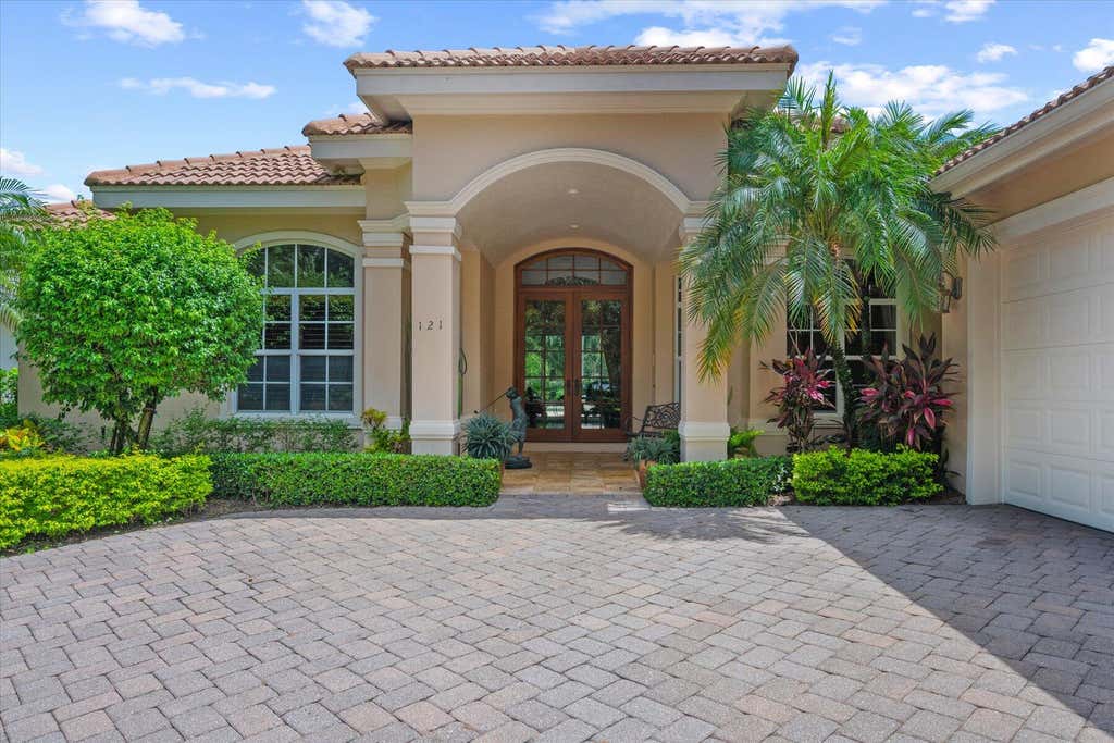 Photo of 121 Hawksbill Way, Jupiter, FL 33458 (MLS # R11008486)