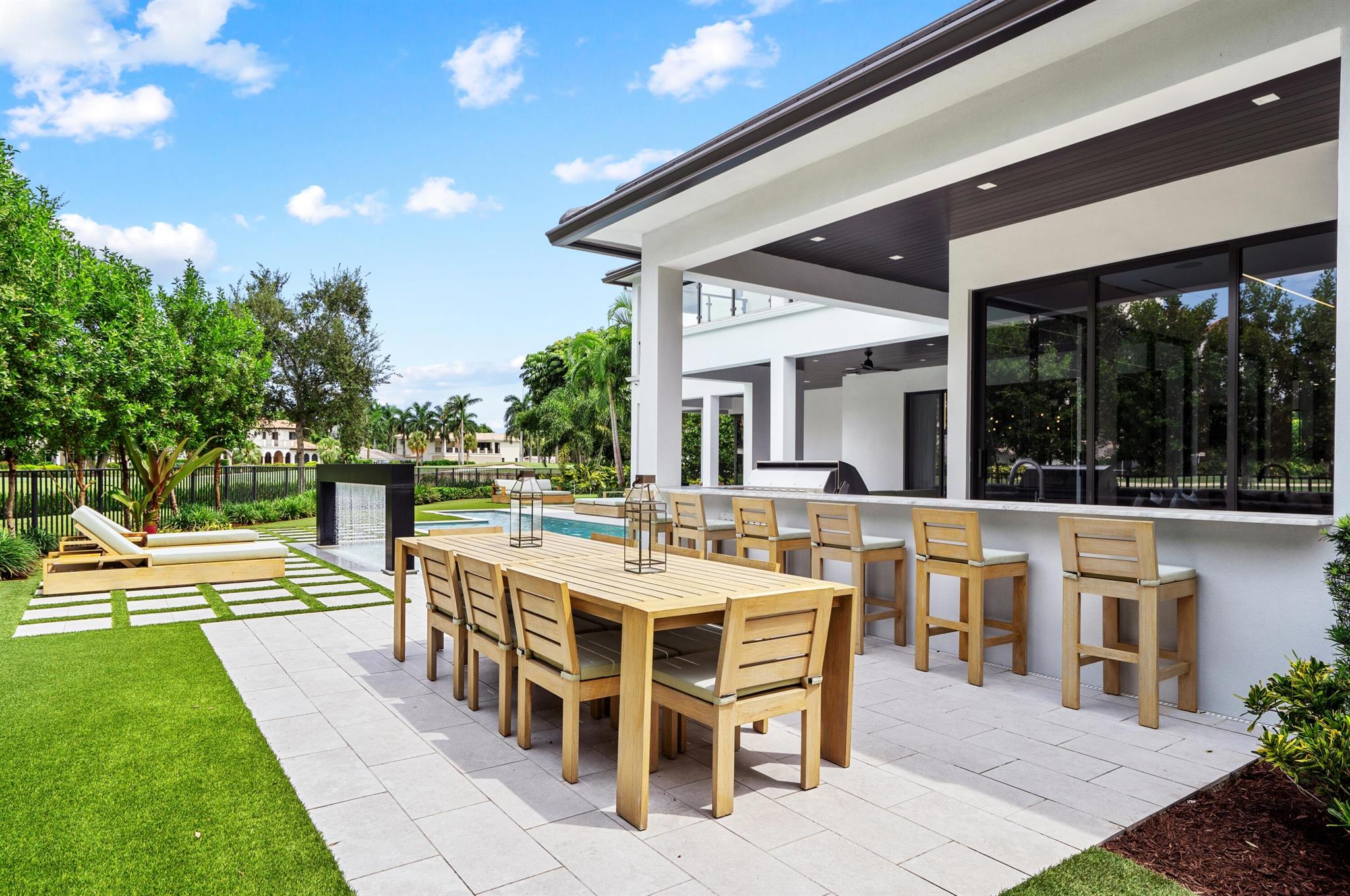 ROYAL PALM YACHT & COUNTR - Residential