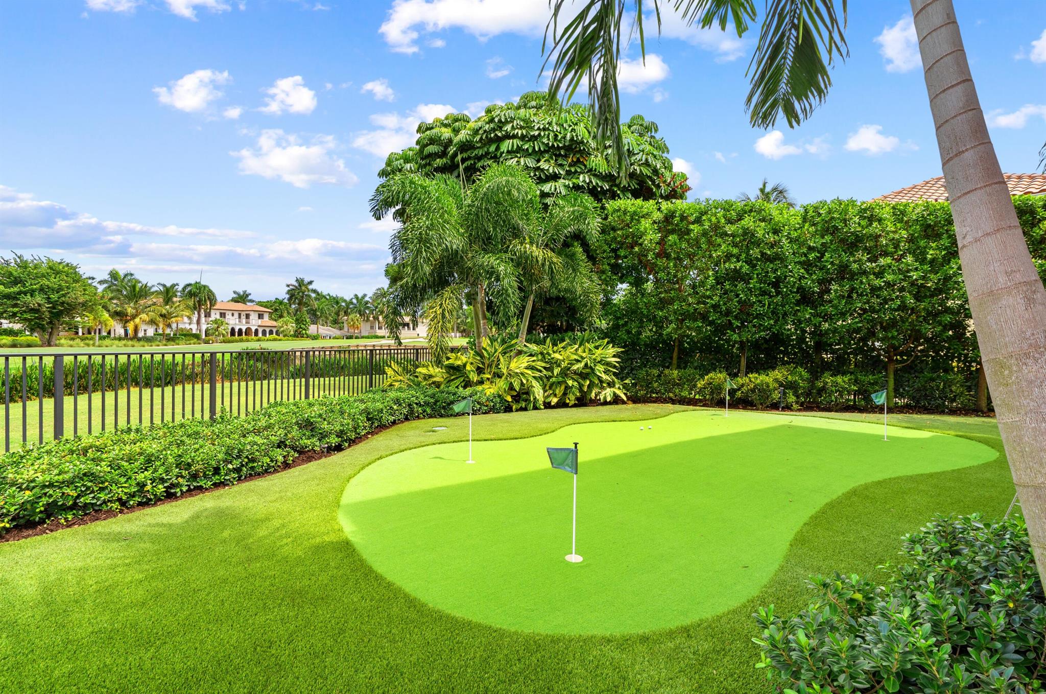 ROYAL PALM YACHT & COUNTR - Residential