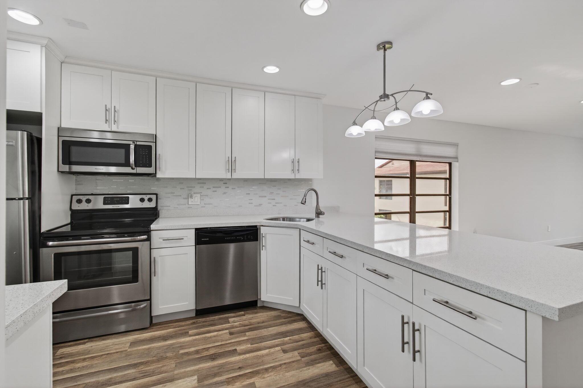 FAIRWAYS OF BOCA LAGO CON - Residential