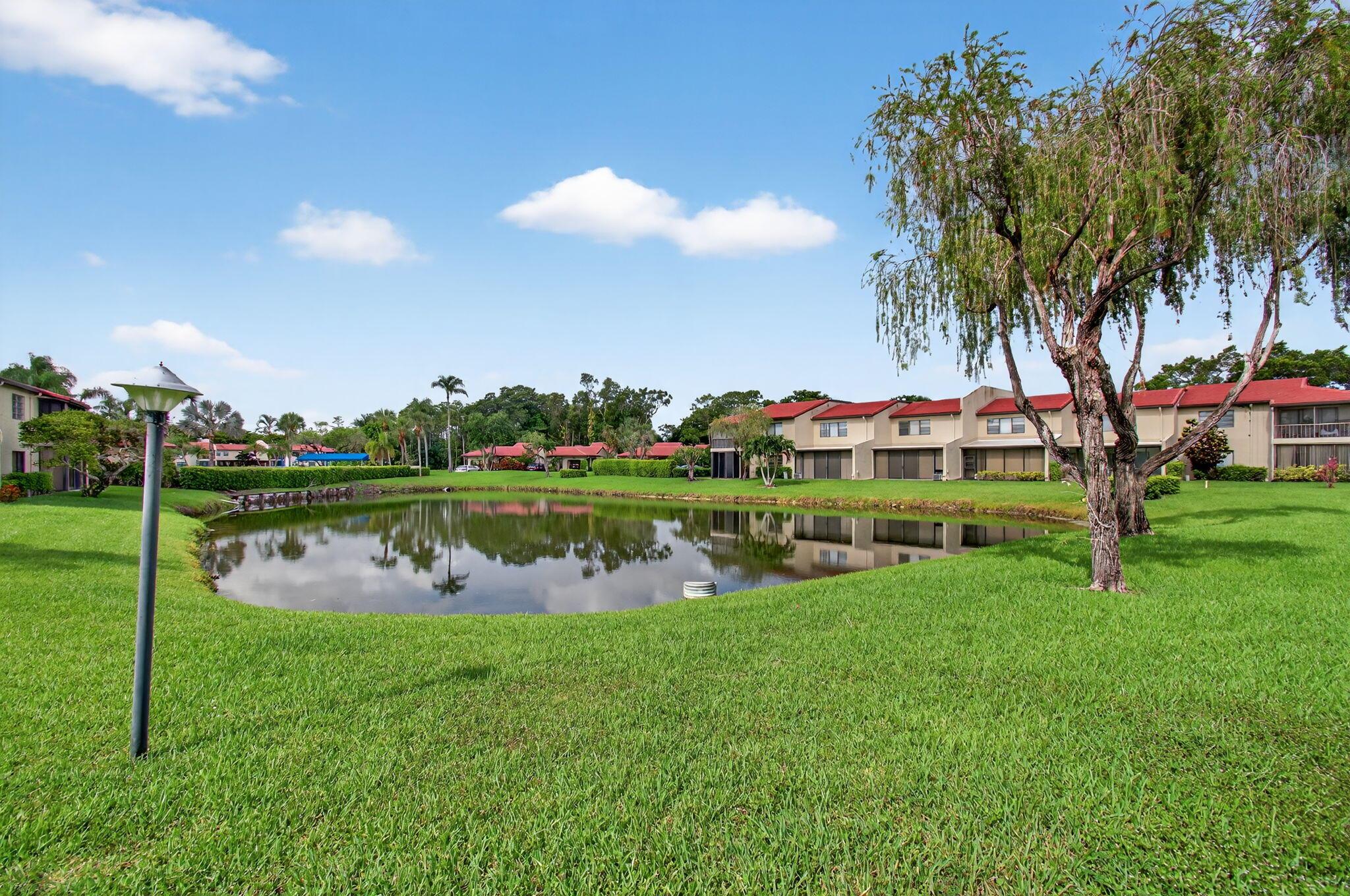 FAIRWAYS OF BOCA LAGO CON - Residential