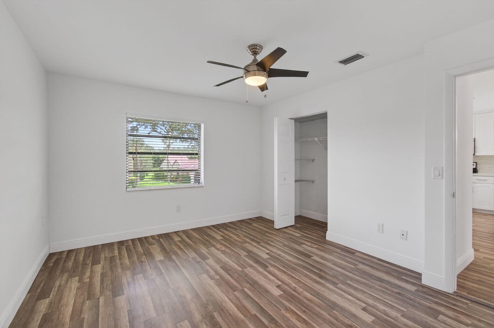 FAIRWAYS OF BOCA LAGO CON - Residential