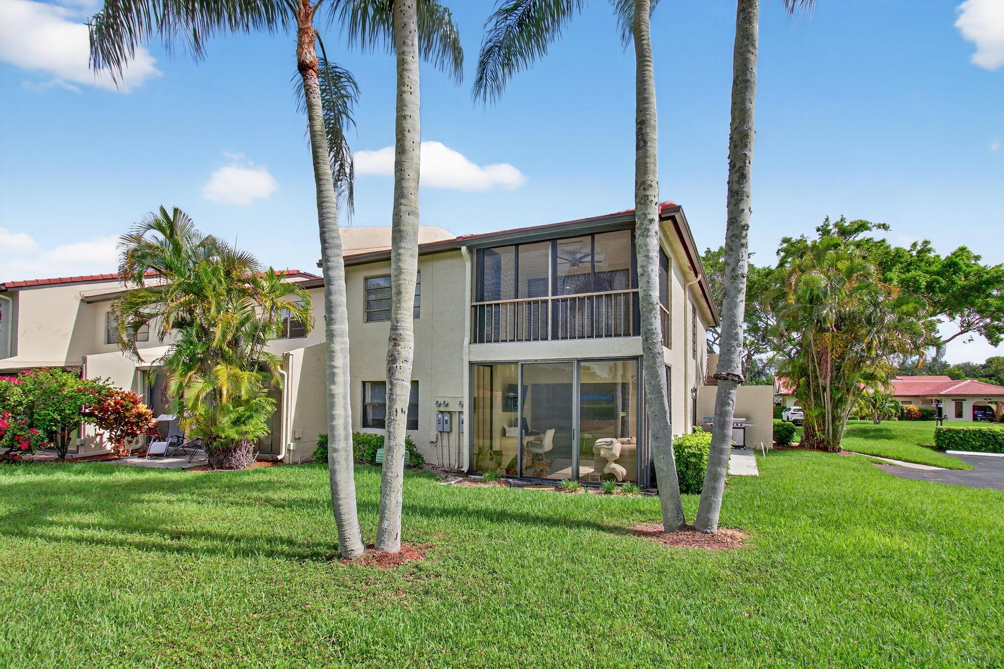 FAIRWAYS OF BOCA LAGO CON - Residential