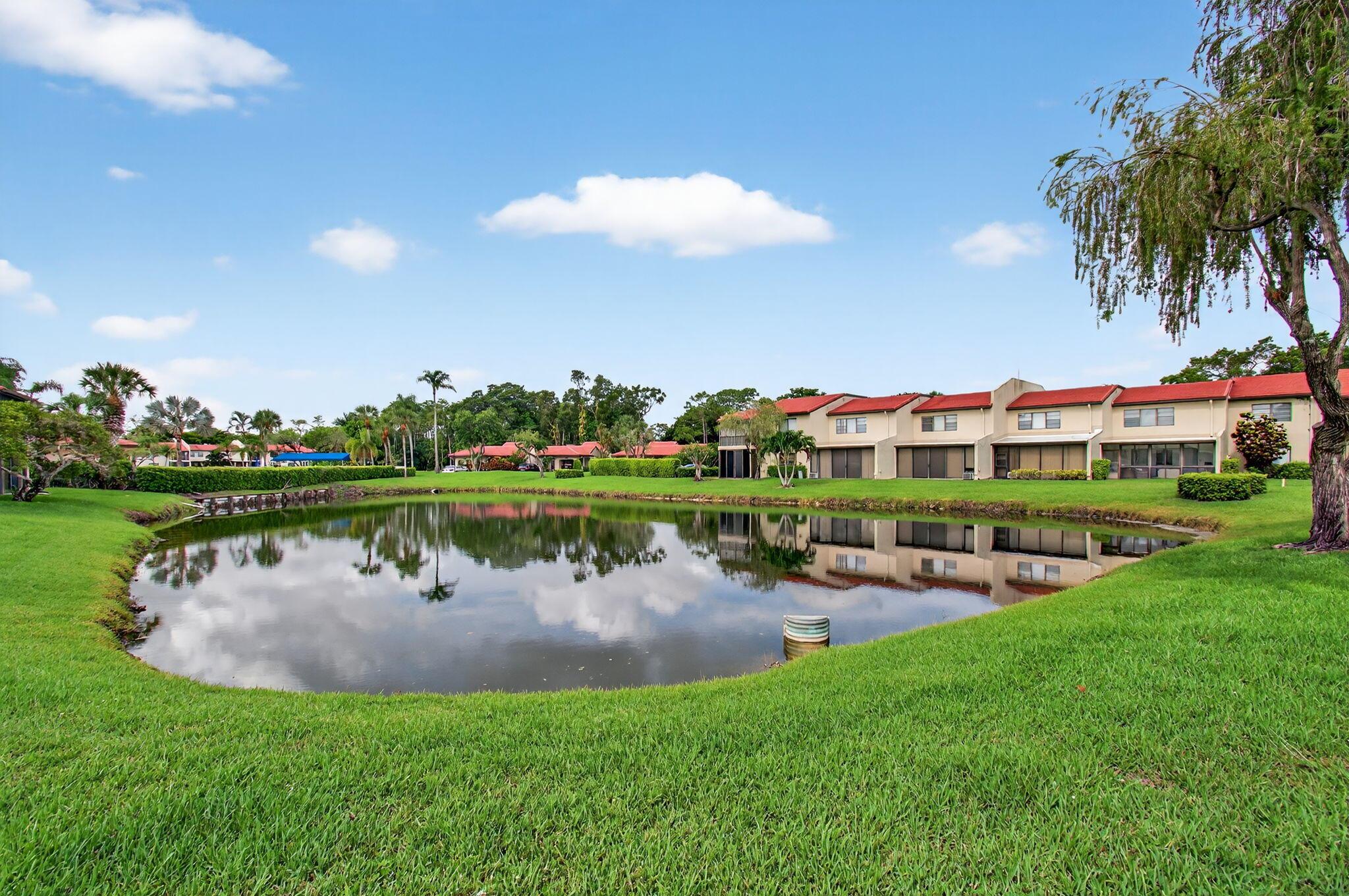 FAIRWAYS OF BOCA LAGO CON - Residential
