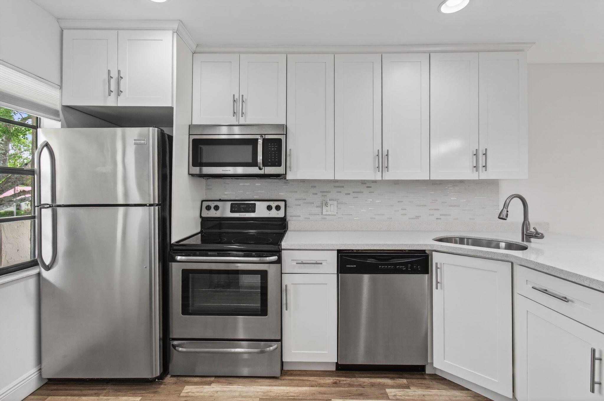 FAIRWAYS OF BOCA LAGO CON - Residential