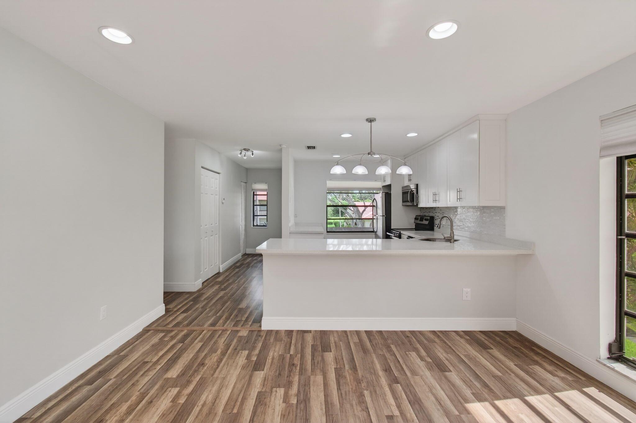 FAIRWAYS OF BOCA LAGO CON - Residential