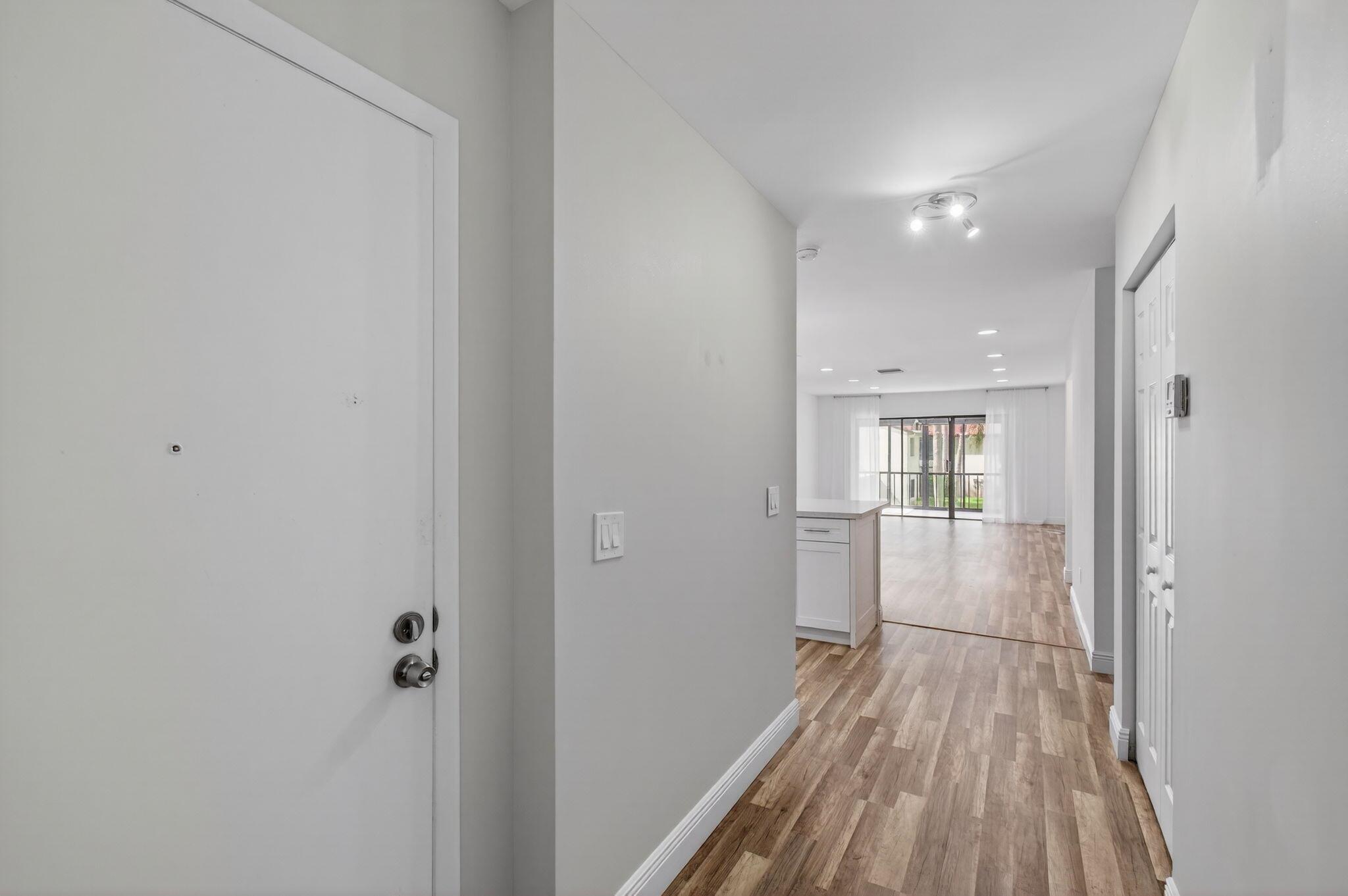 FAIRWAYS OF BOCA LAGO CON - Residential