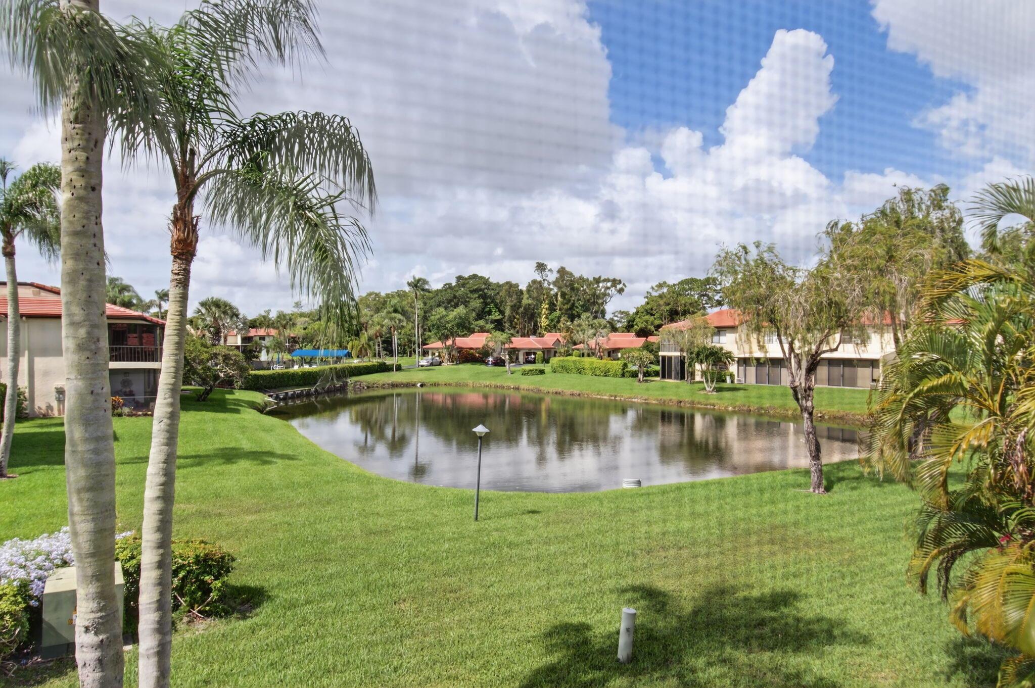 FAIRWAYS OF BOCA LAGO CON - Residential