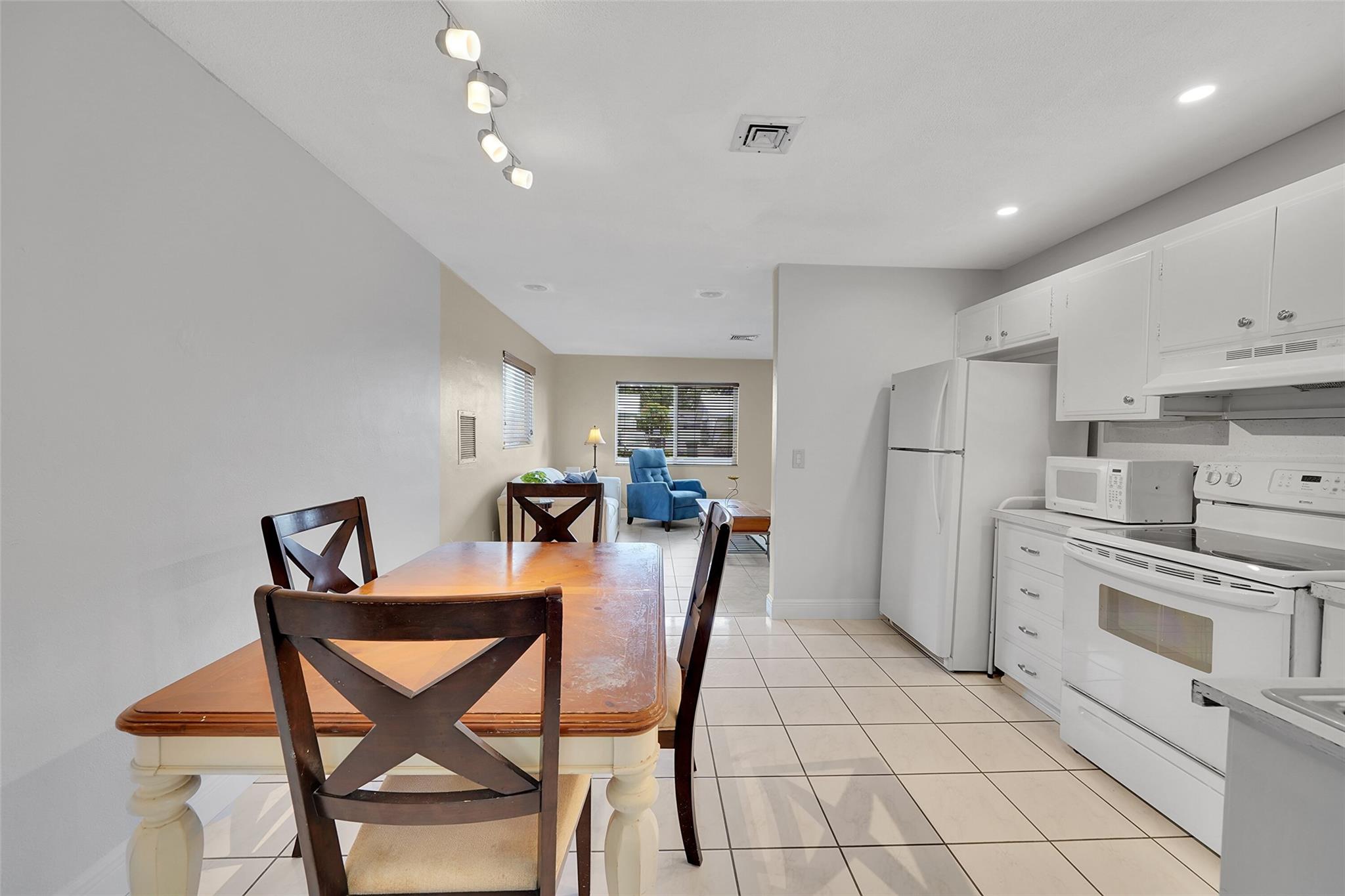 Tamarac Lakes 58-40 B - Residential