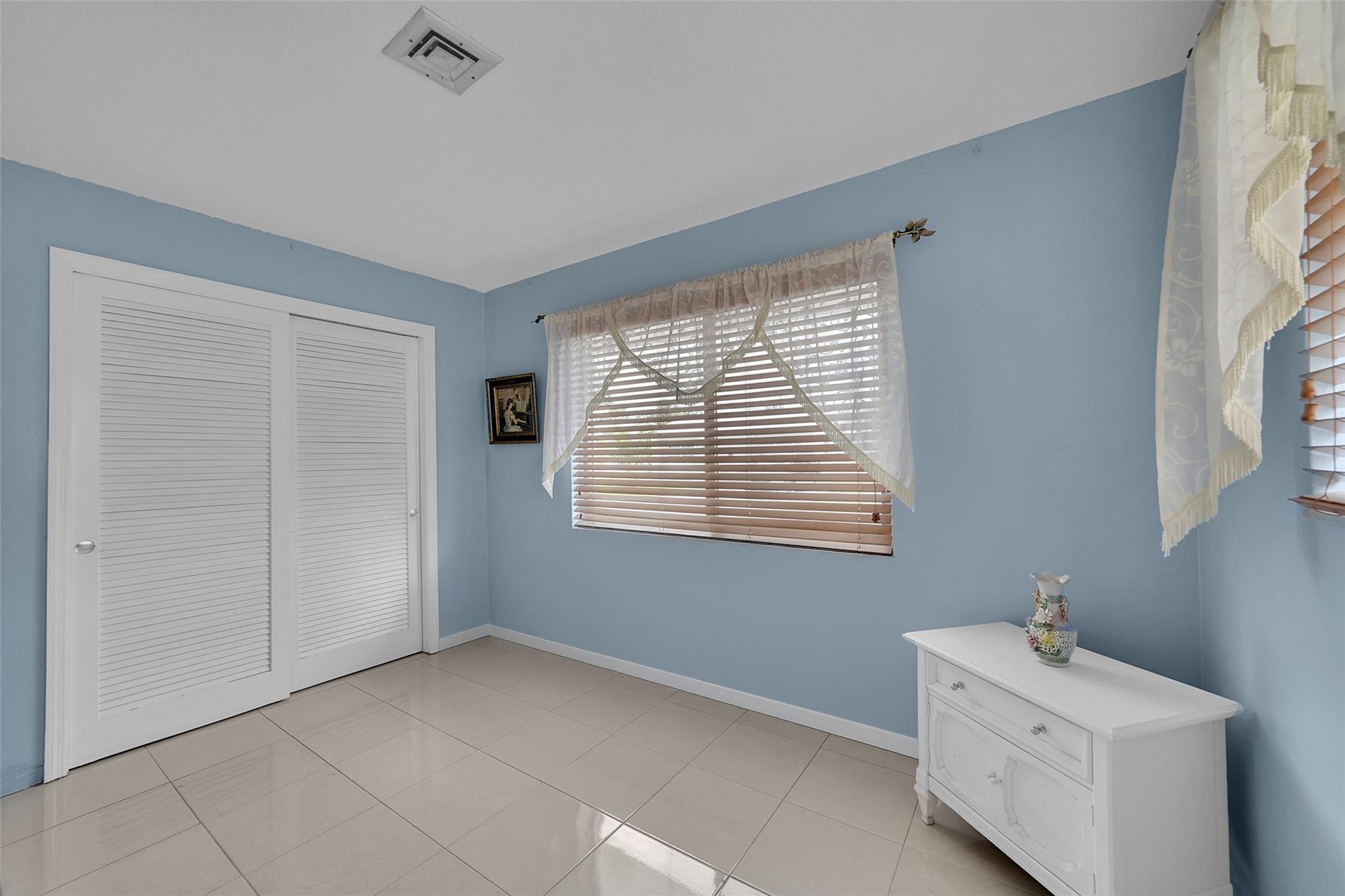 Tamarac Lakes 58-40 B - Residential