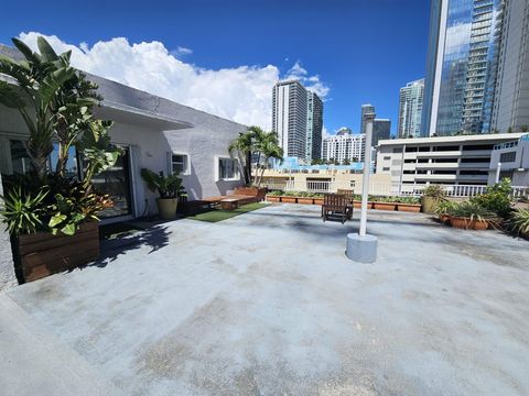 677 NE 24th St 601 Miami FL 33137