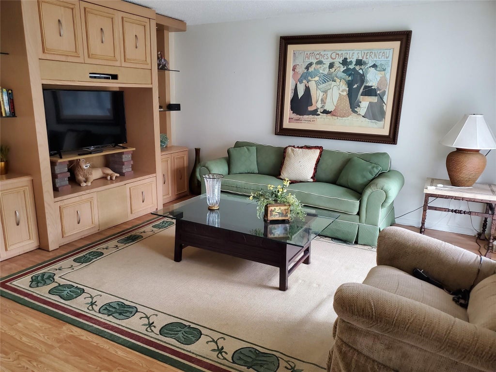 Photo of 540 Mansfield, Boca Raton, FL 33434 (MLS # B26031448)