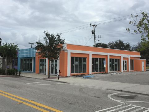526 Northwood Road West Palm Beach FL 33407