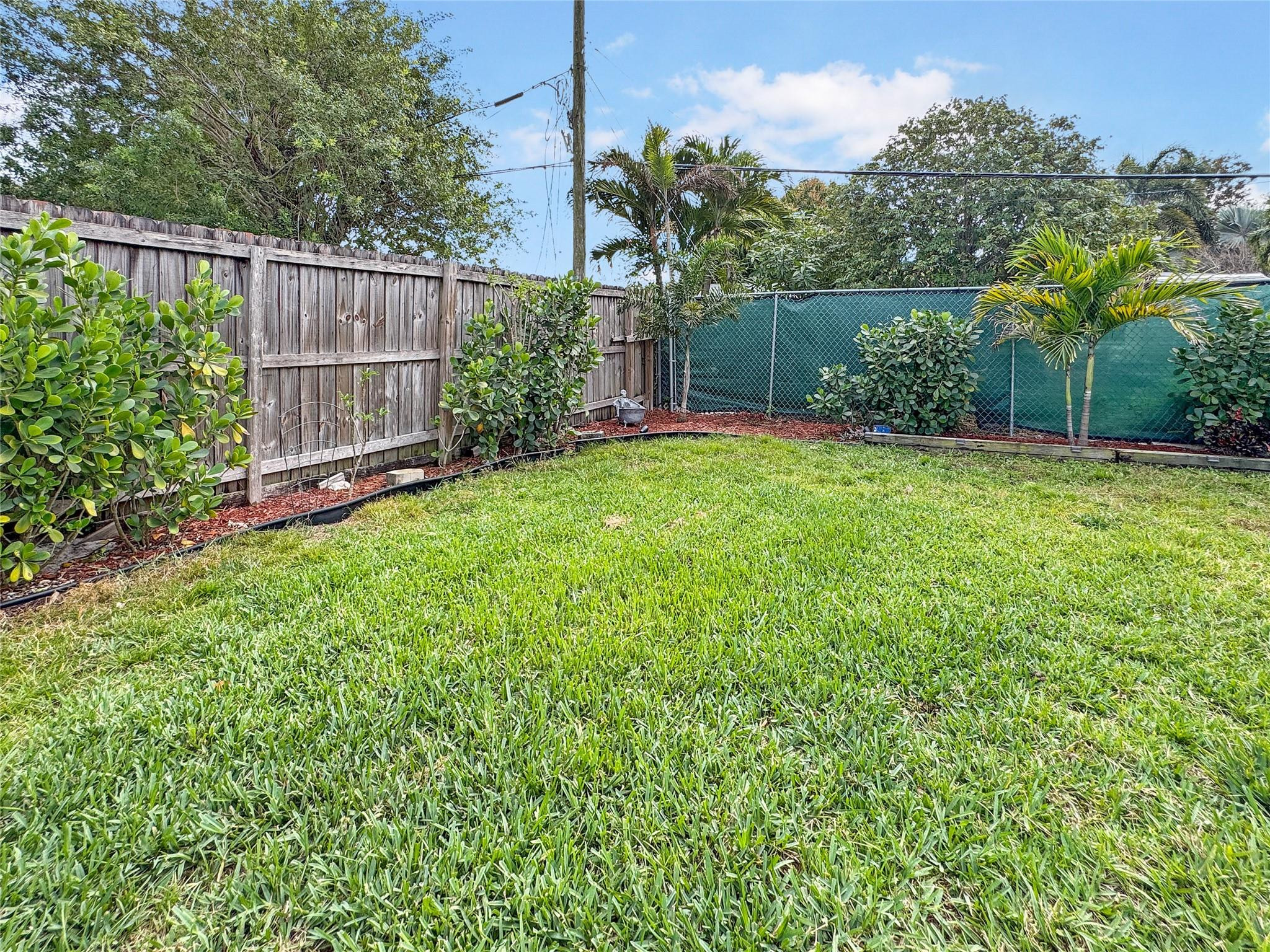 Lauderdale Manors Amd - Residential Lease