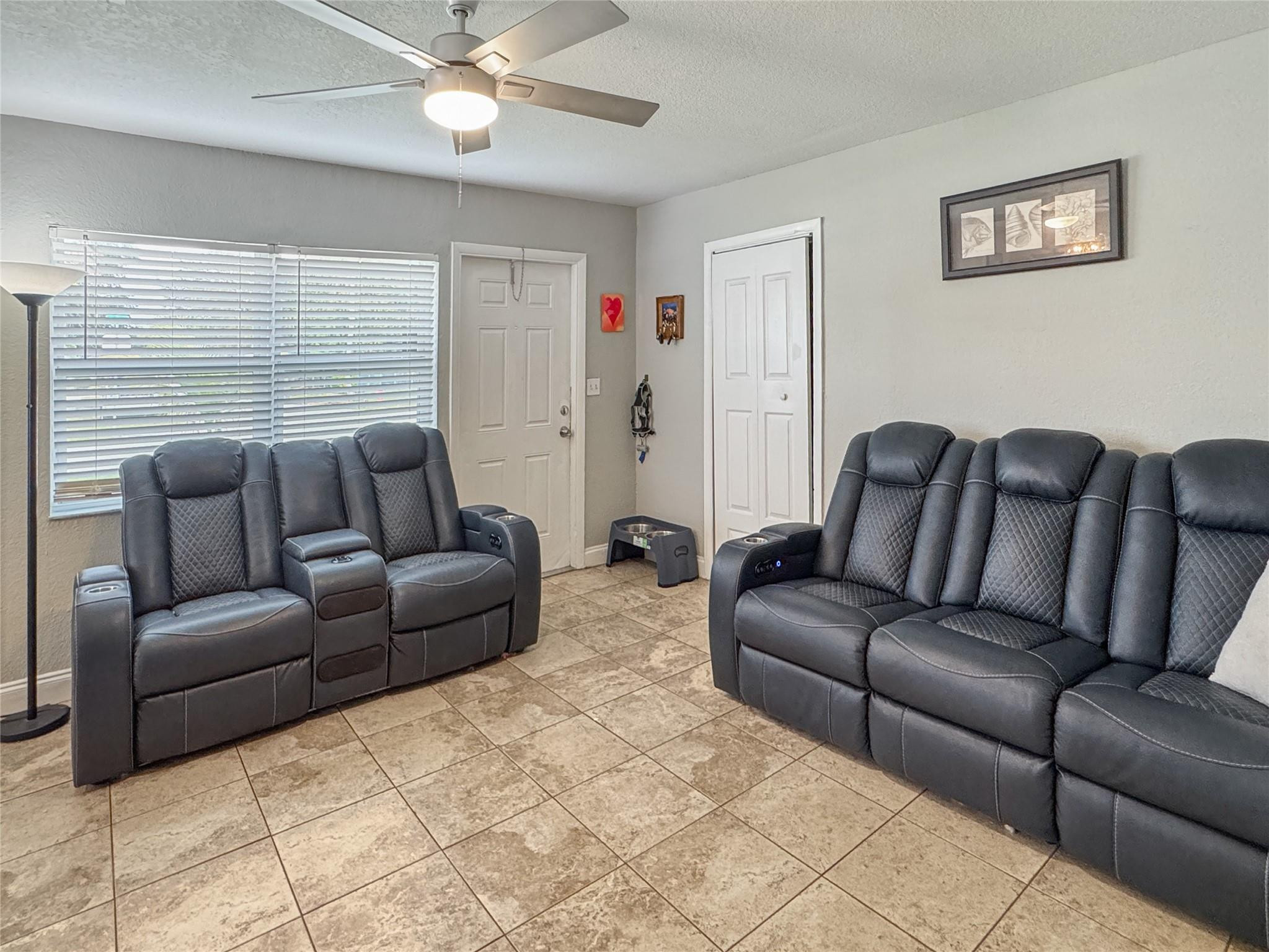 Lauderdale Manors Amd - Residential Lease