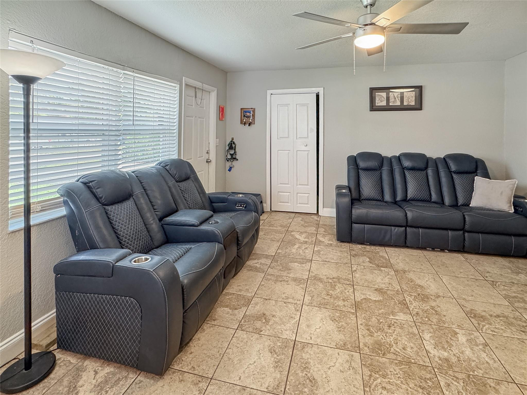 Lauderdale Manors Amd - Residential Lease