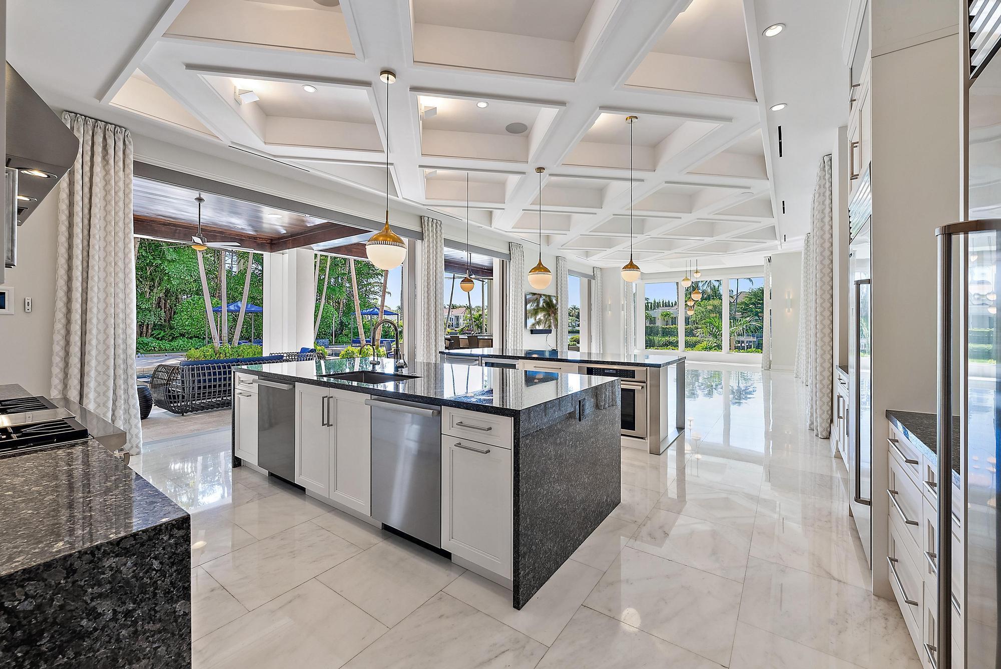 ADMIRALS COVE - Residential