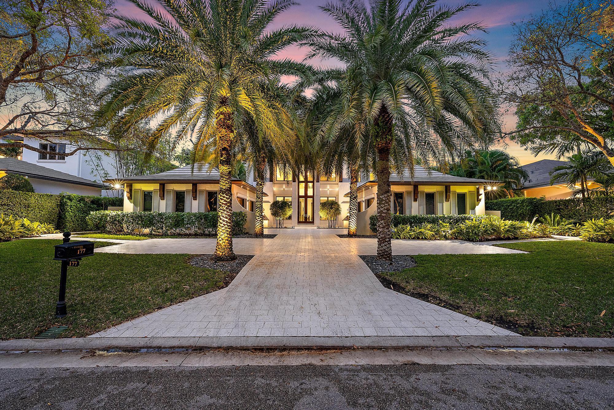 ADMIRALS COVE - Residential