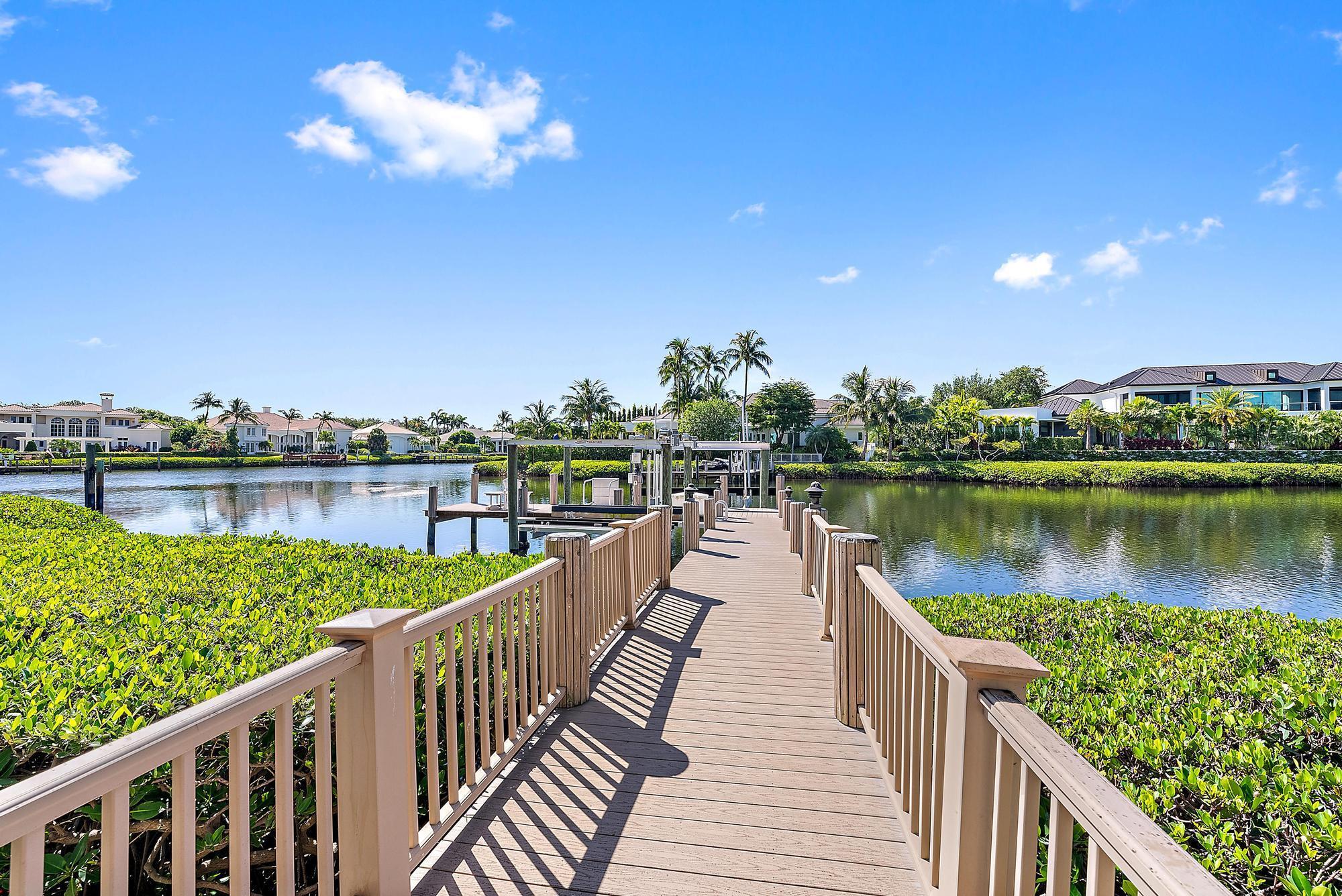 ADMIRALS COVE - Residential