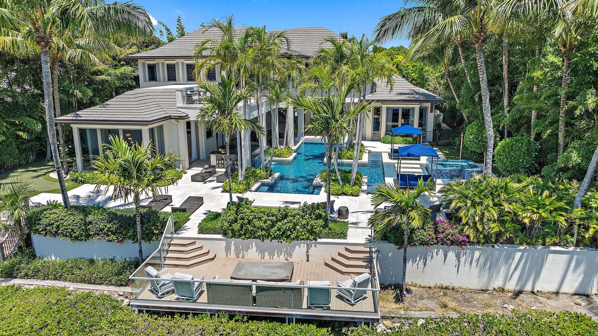 ADMIRALS COVE - Residential