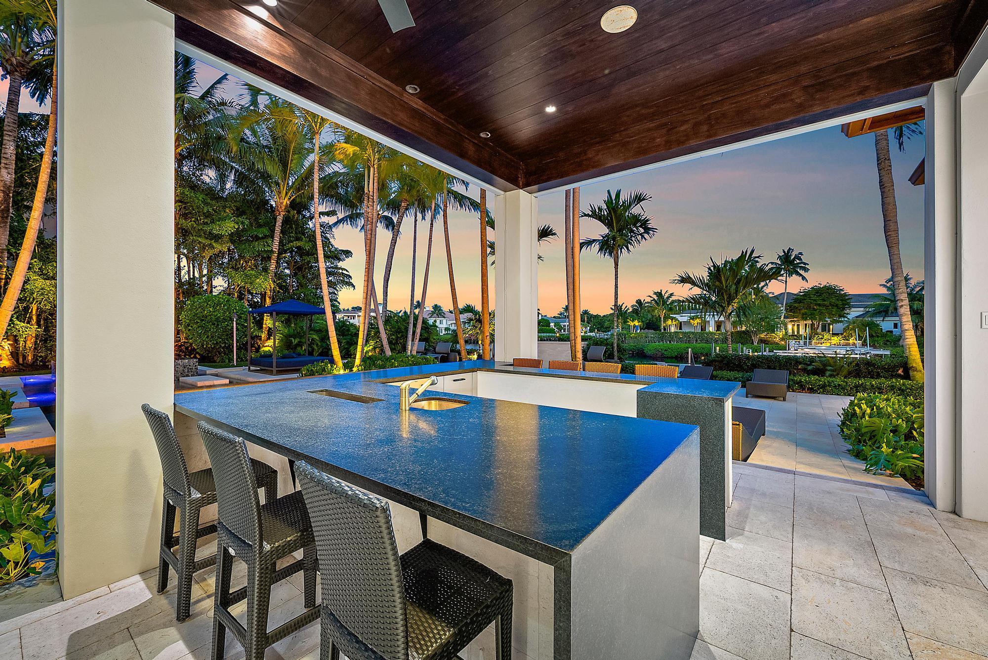 ADMIRALS COVE - Residential