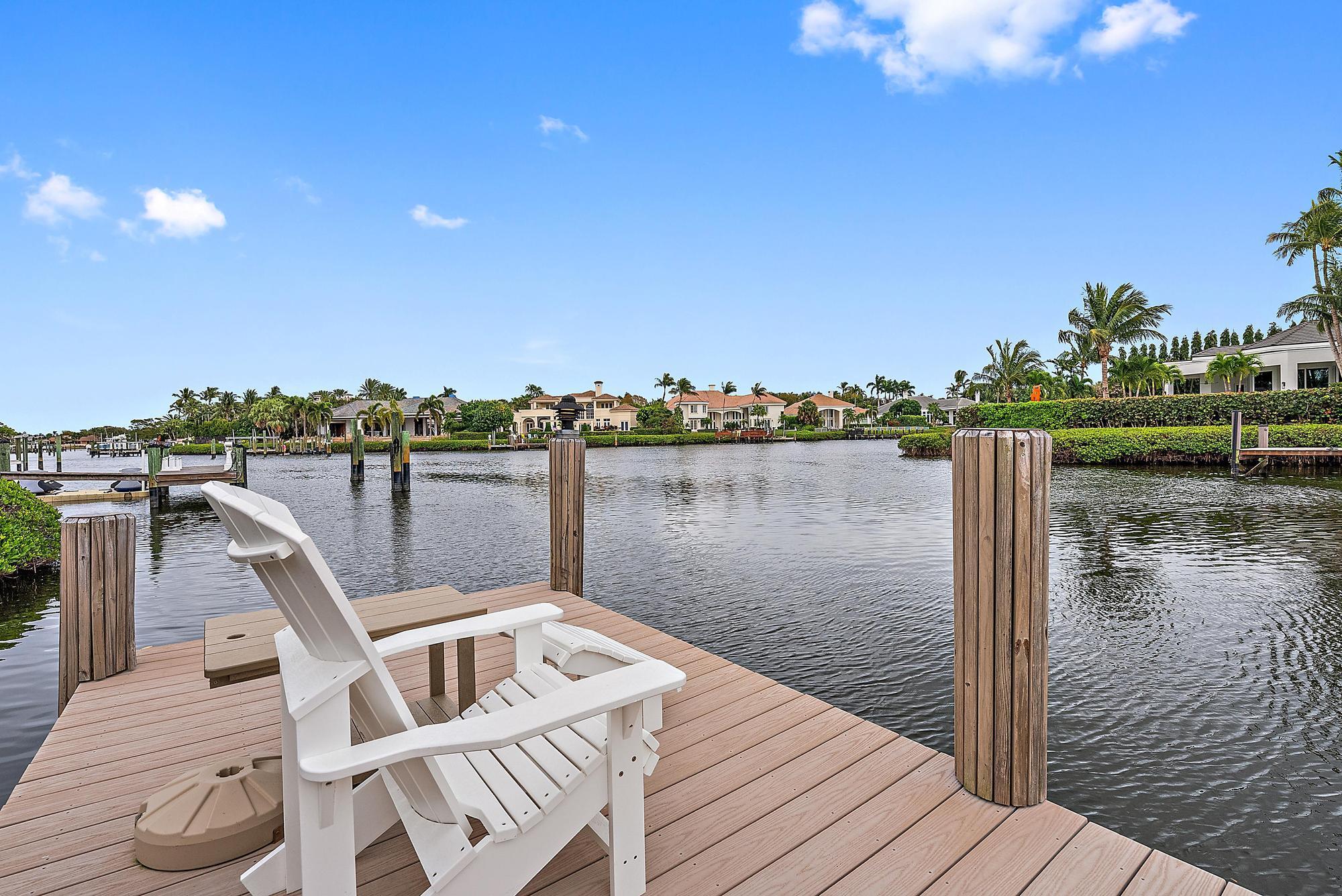 ADMIRALS COVE - Residential