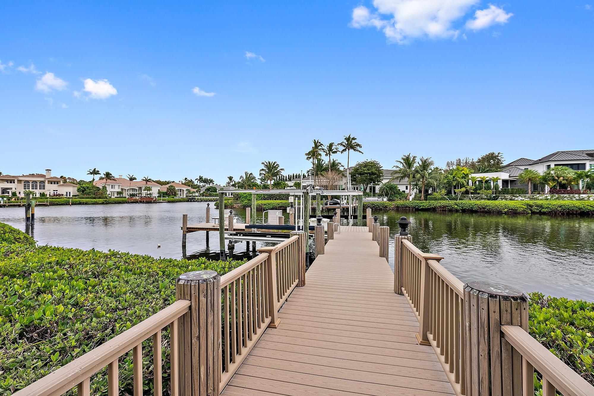 ADMIRALS COVE - Residential