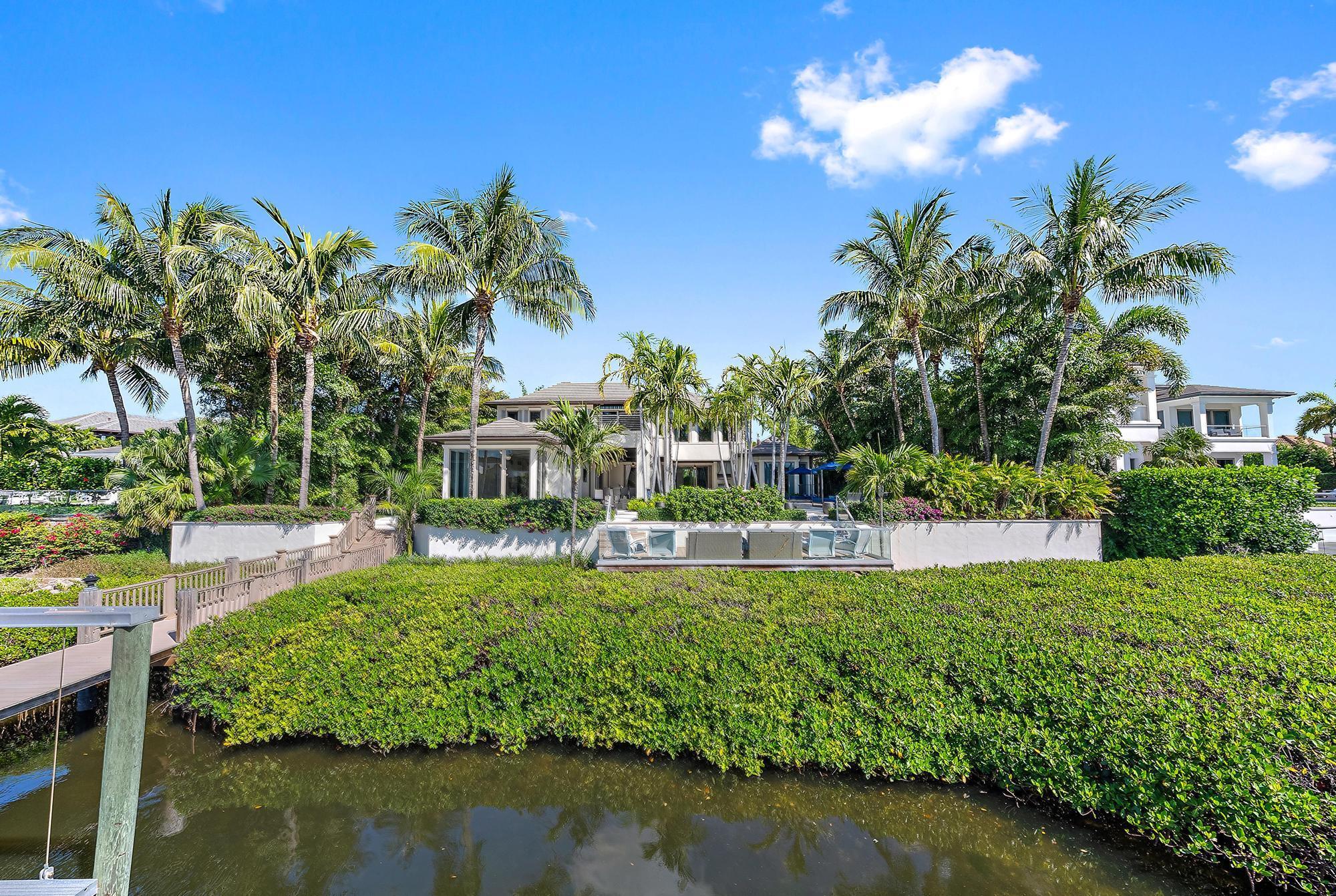 ADMIRALS COVE - Residential