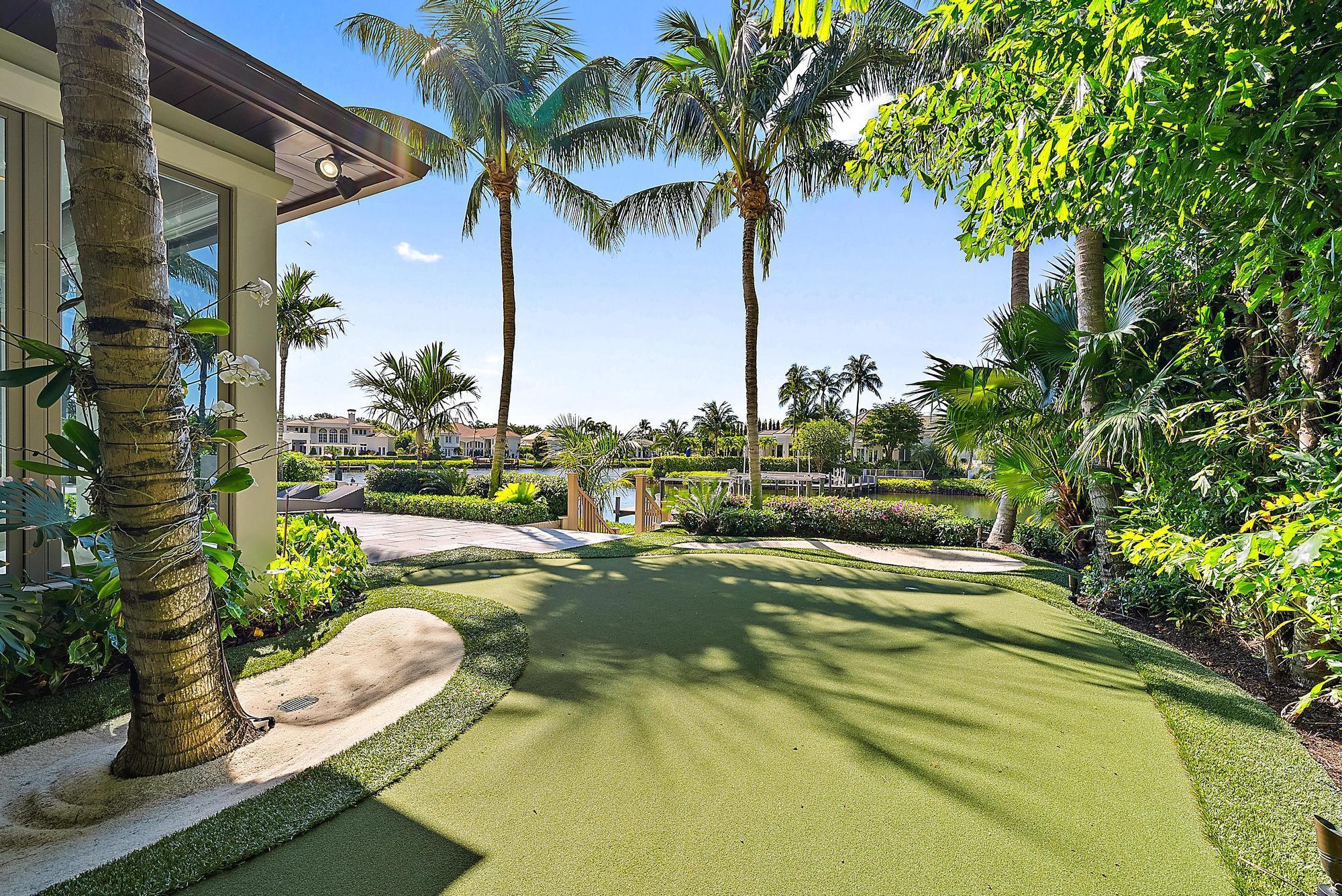 ADMIRALS COVE - Residential