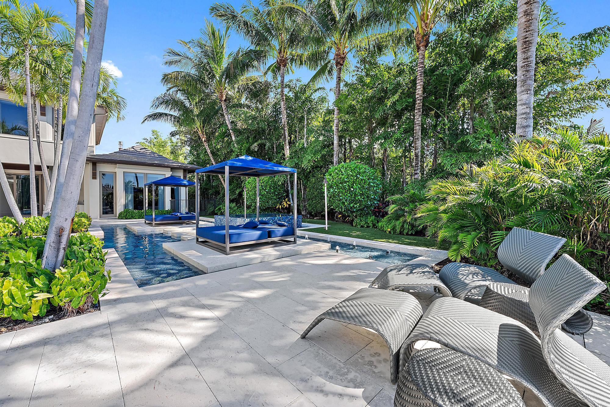 ADMIRALS COVE - Residential